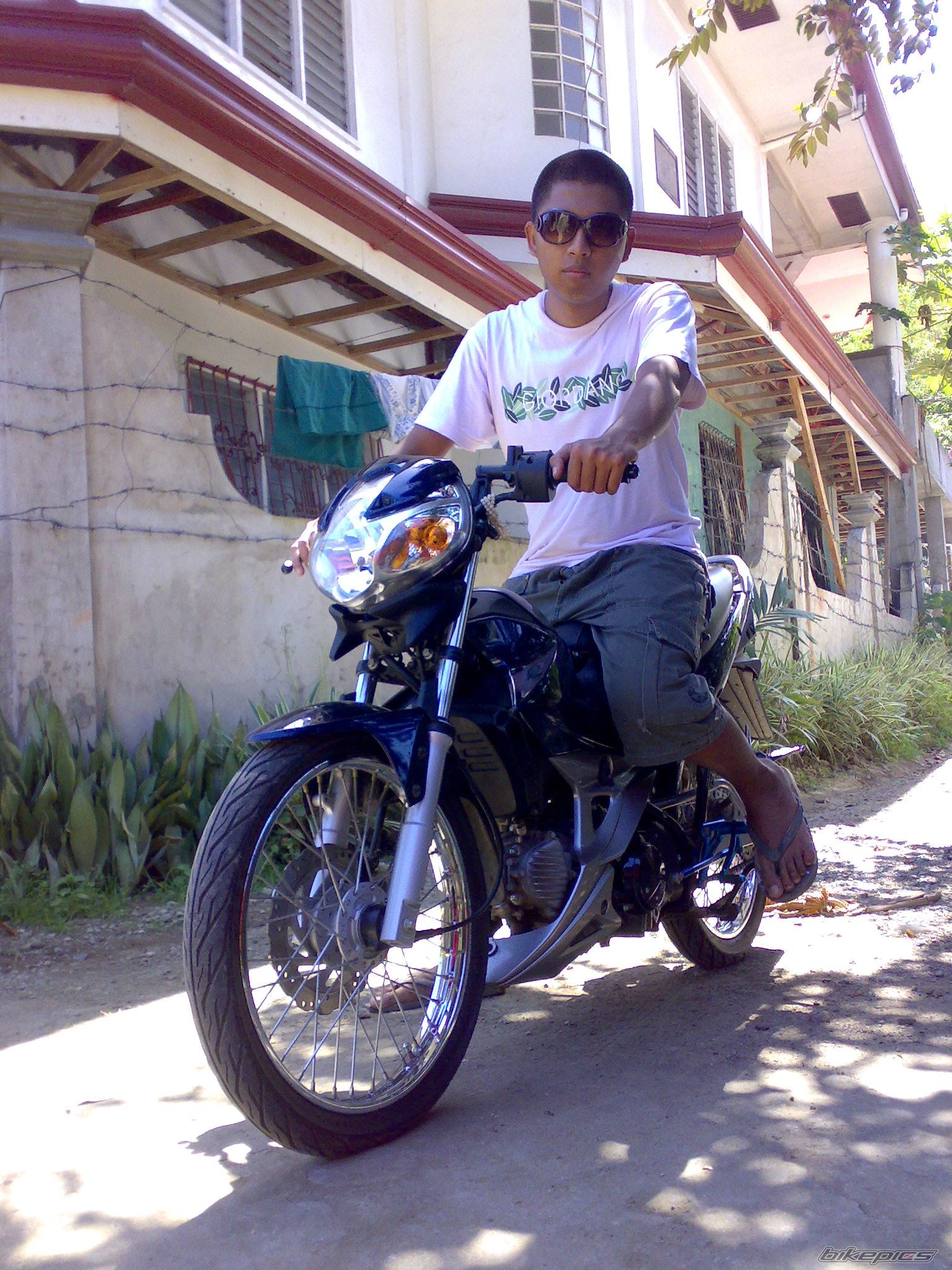 Bike Photo 1589932