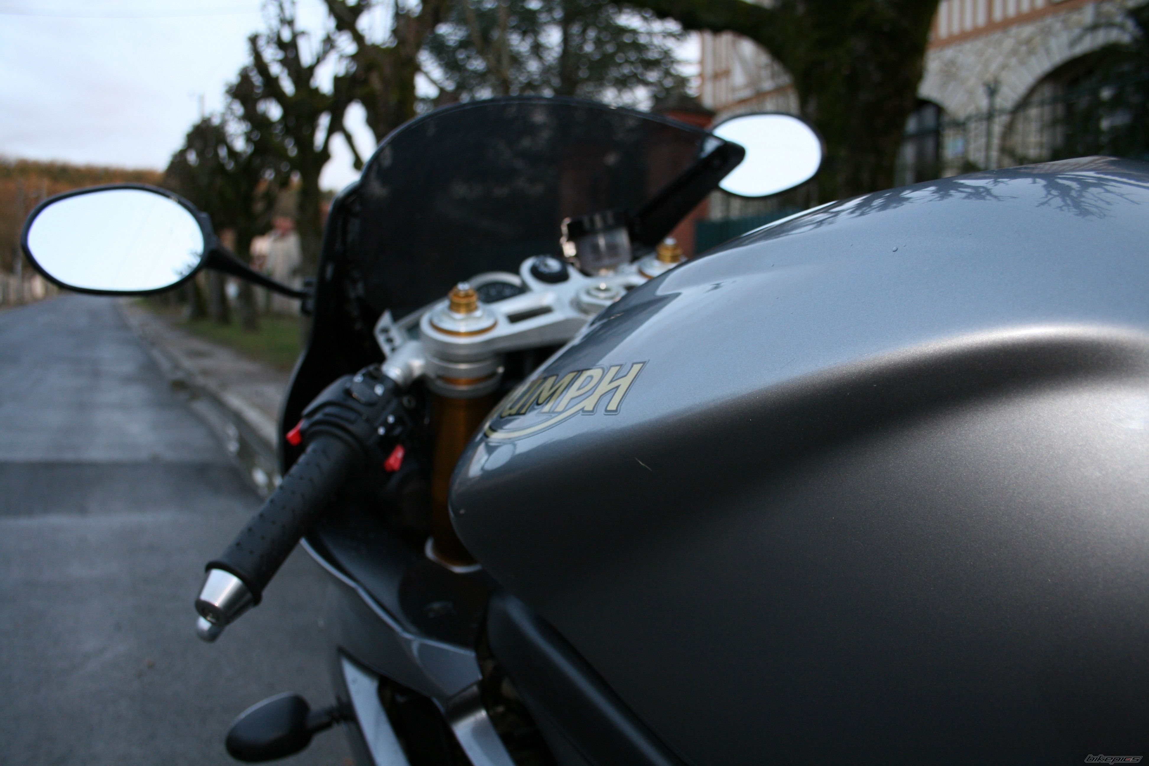 Photo 1590036