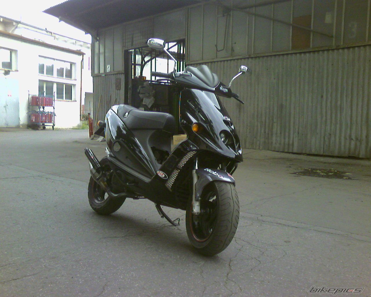 Photo 1590190