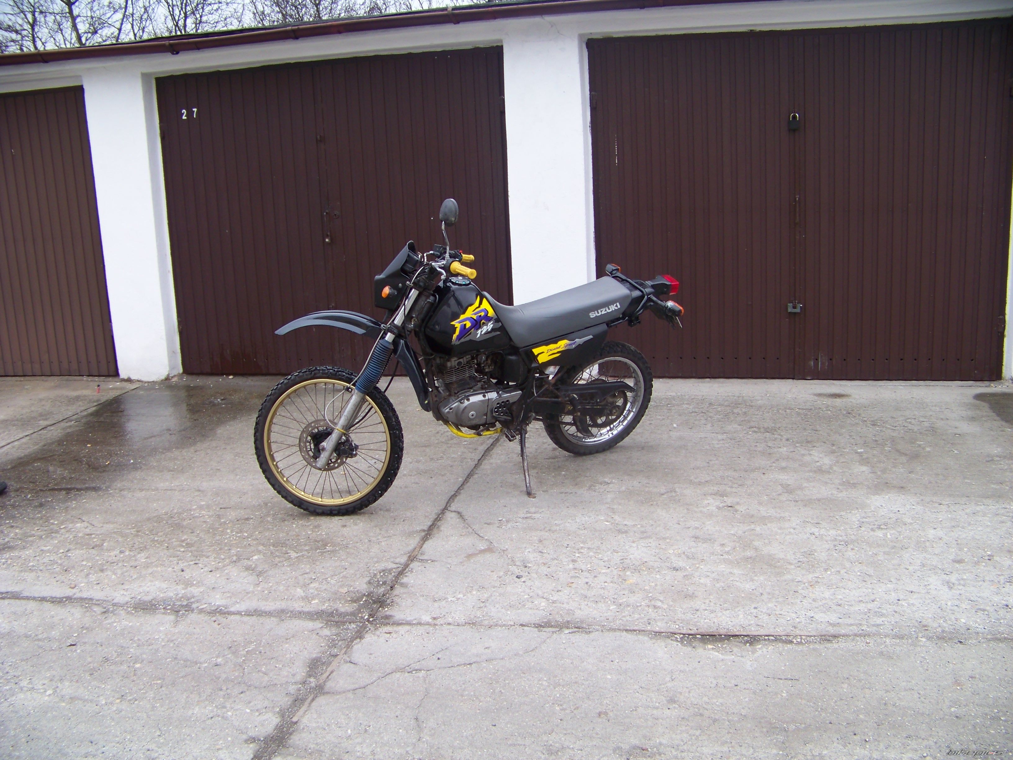 Photo 1590246