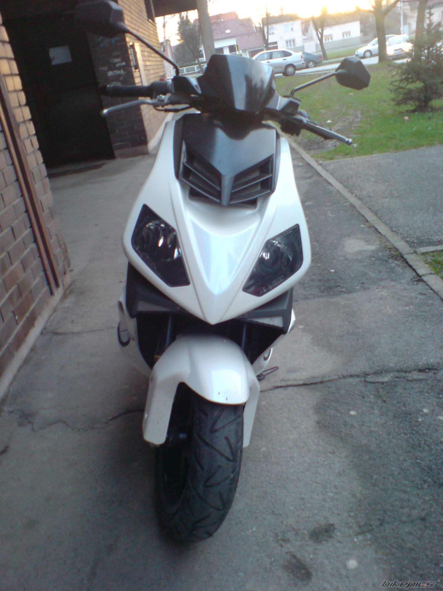 Bike Photo 1590386