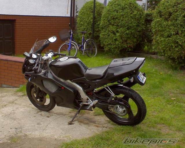 Photo 1590404