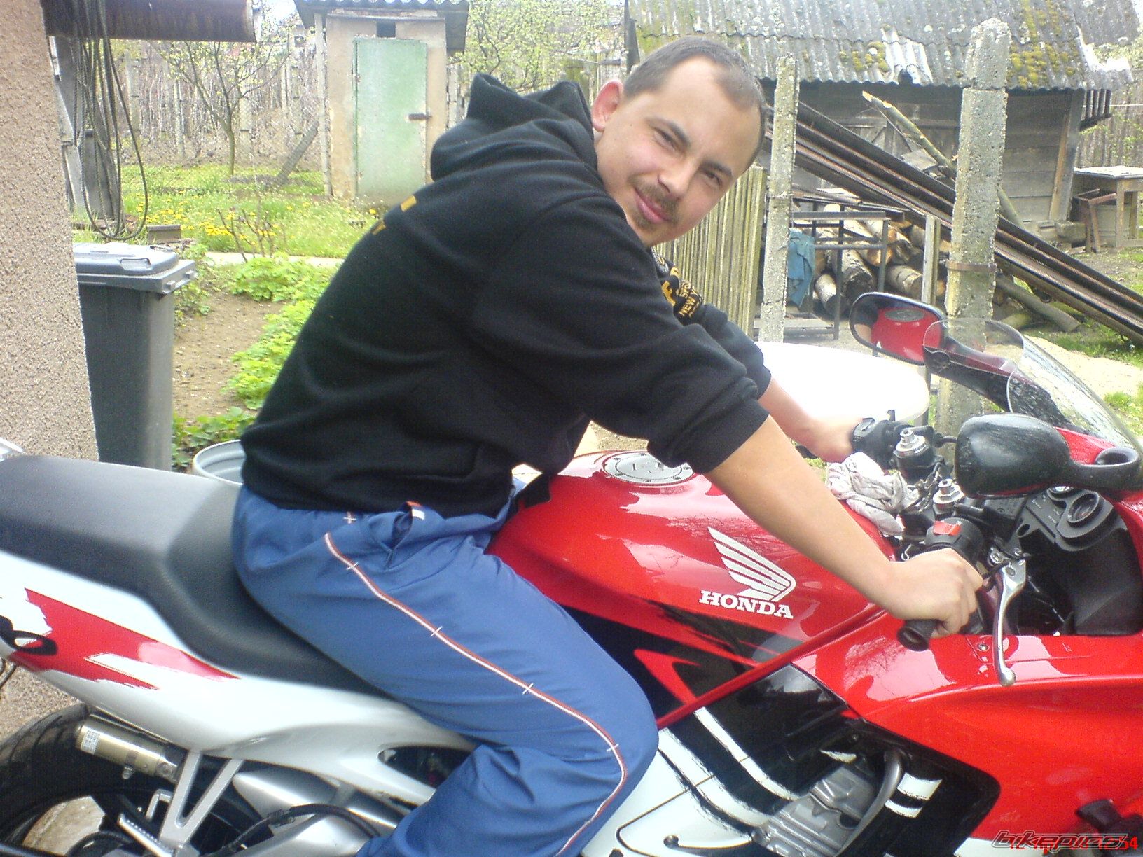 Photo 1590454