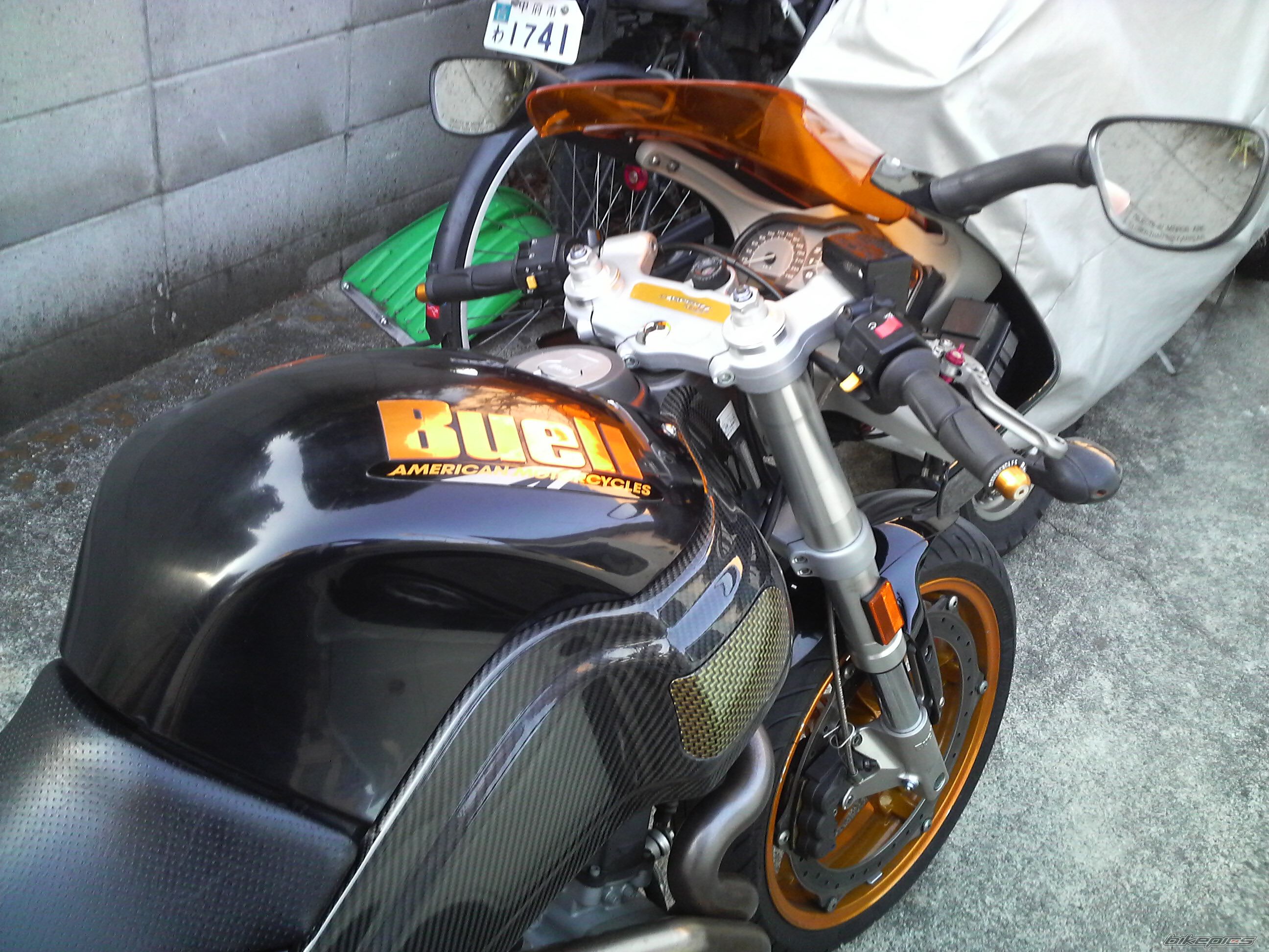 Photo 1591184