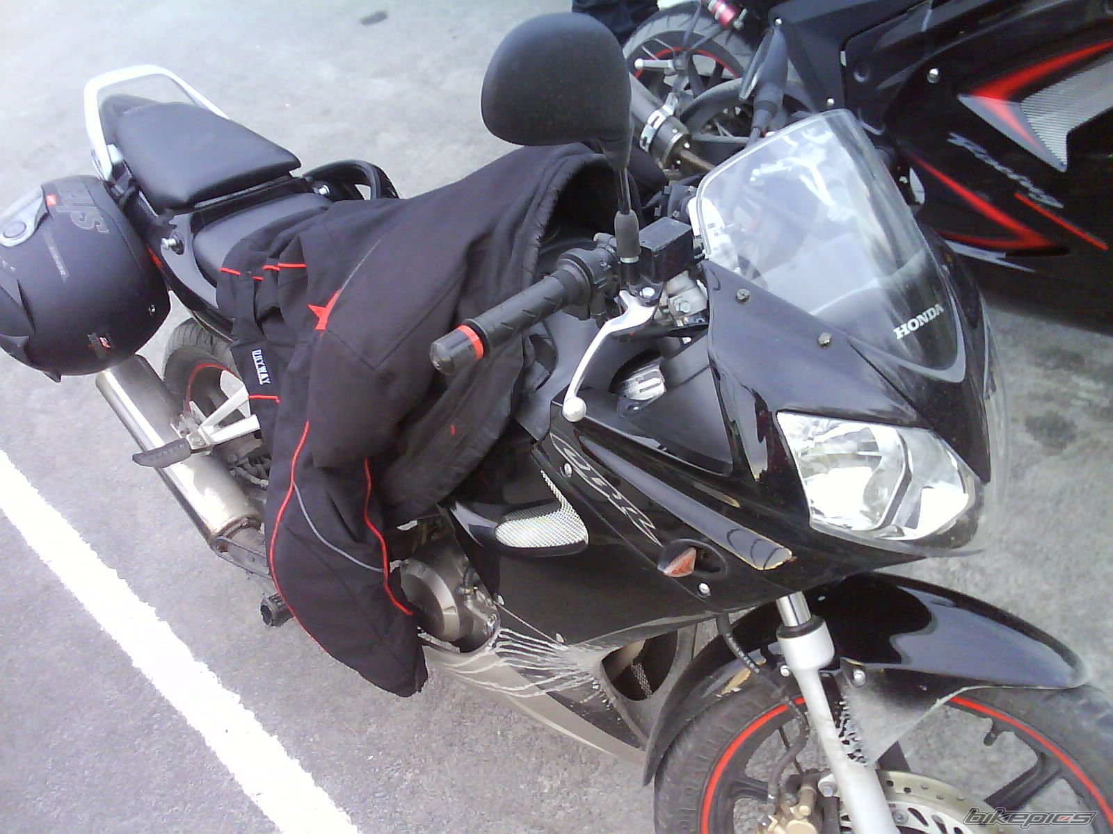 Photo 1591365