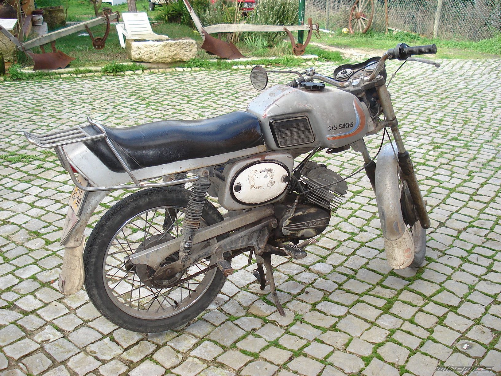 Photo 1591412