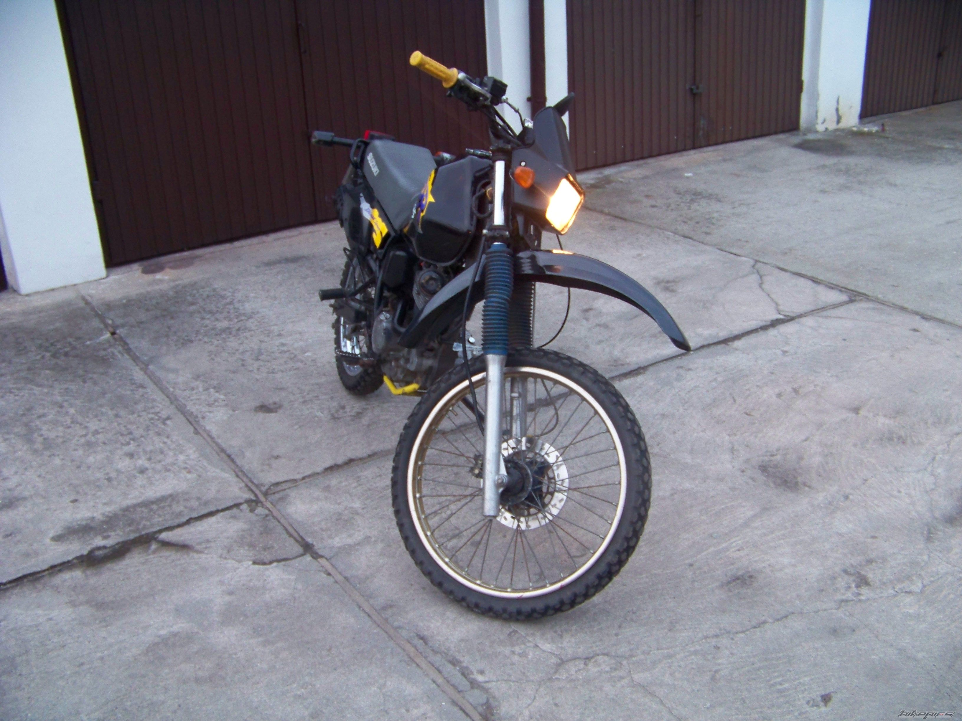 Photo 1591861