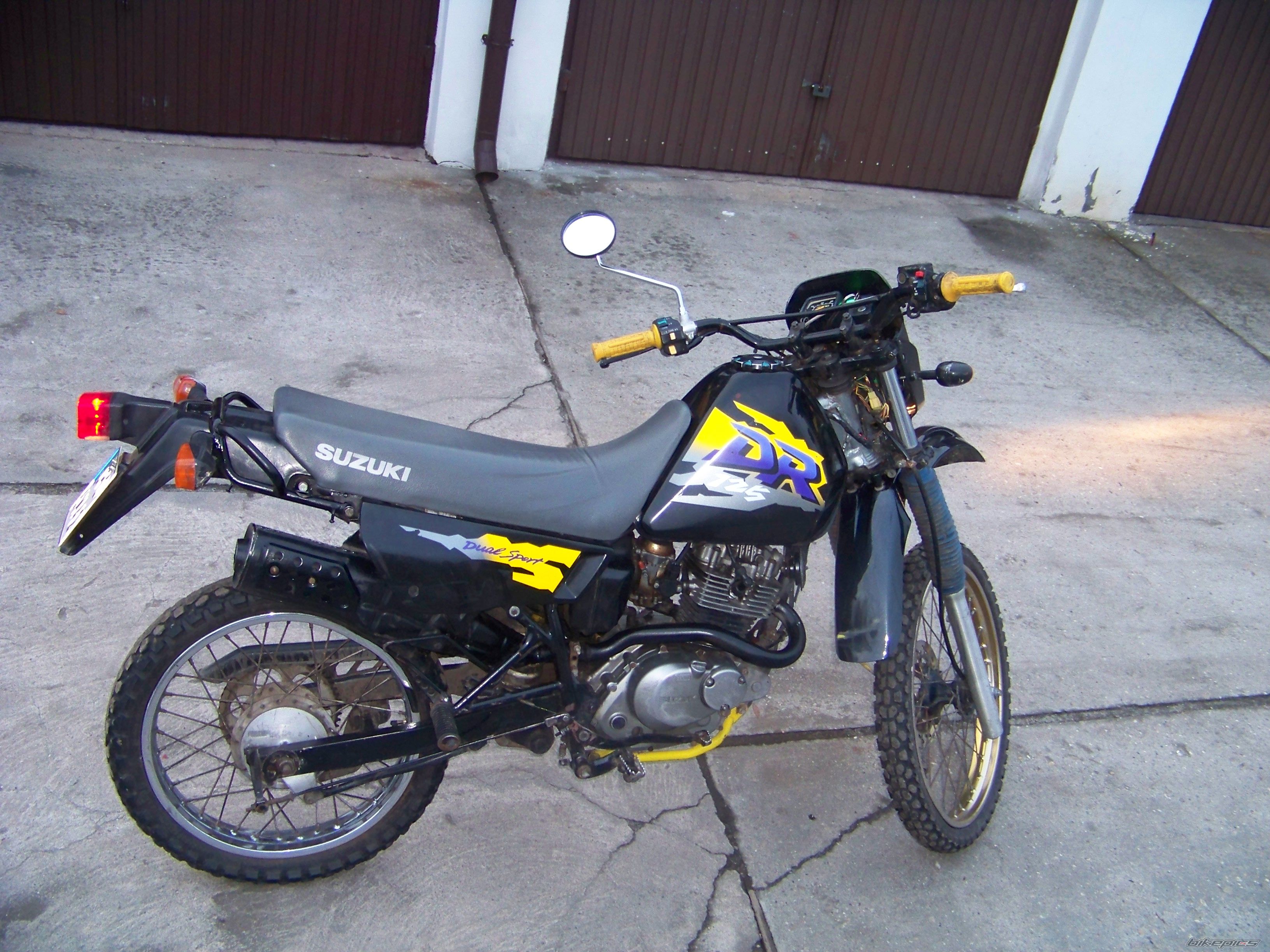 Photo 1591865