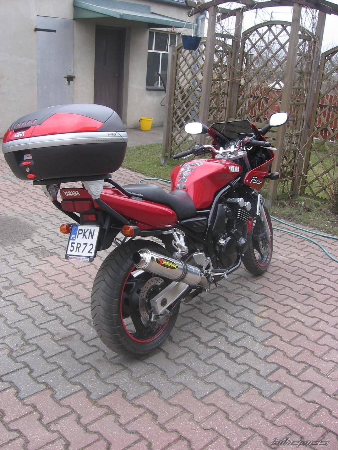 Photo 1592004