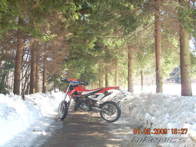 Photo 1592039