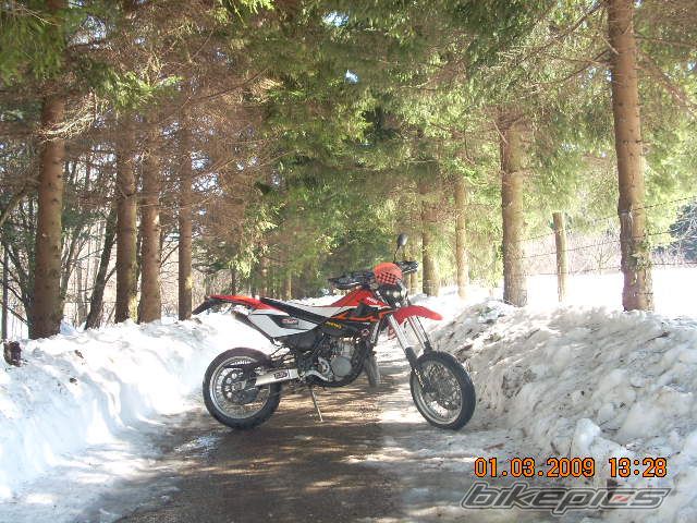 Photo 1592040