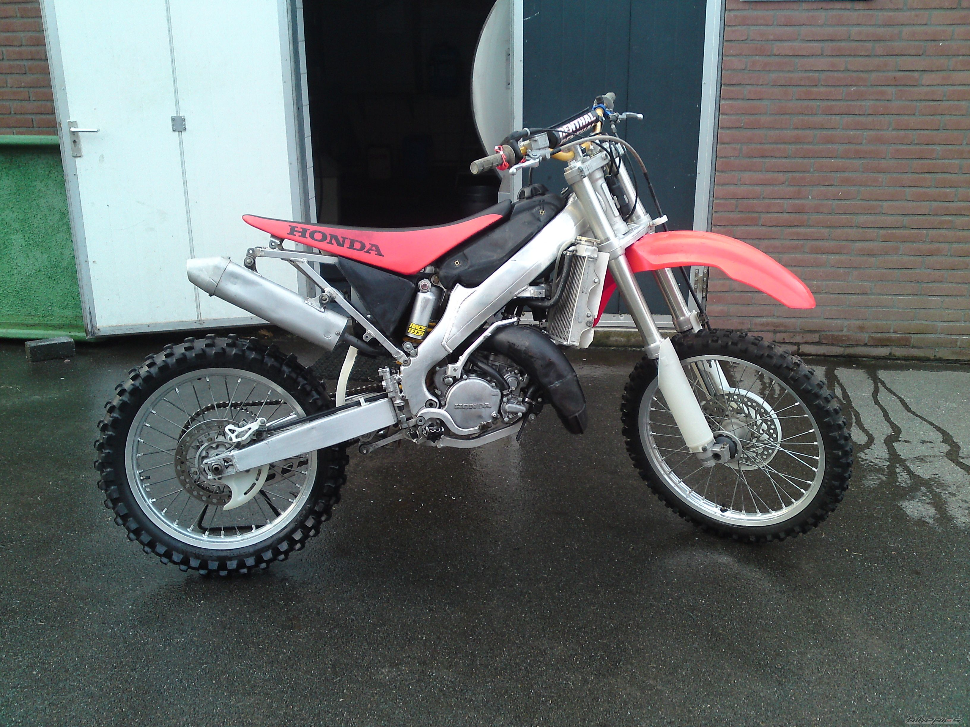 Photo 1592061