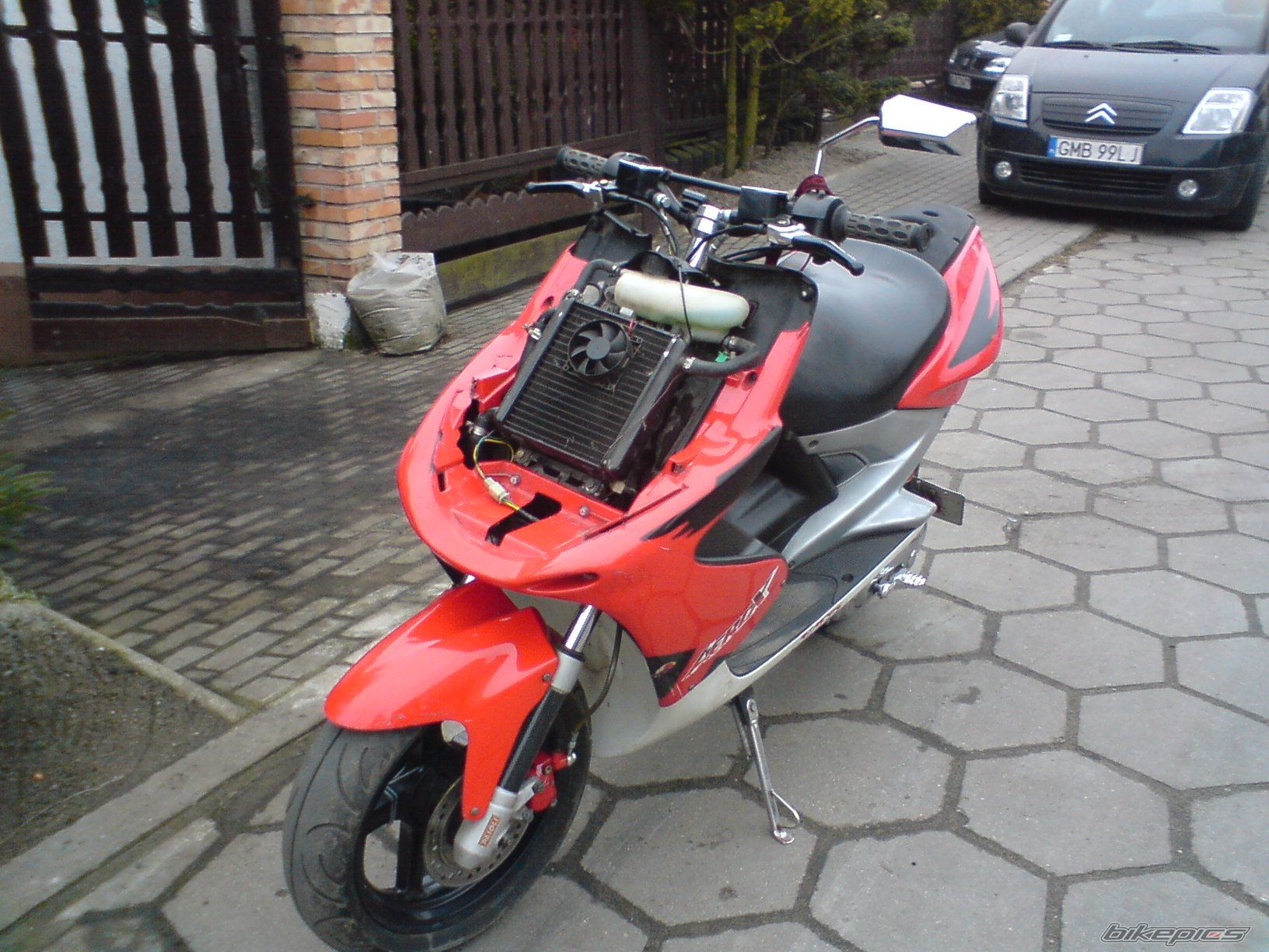 Photo 1592126