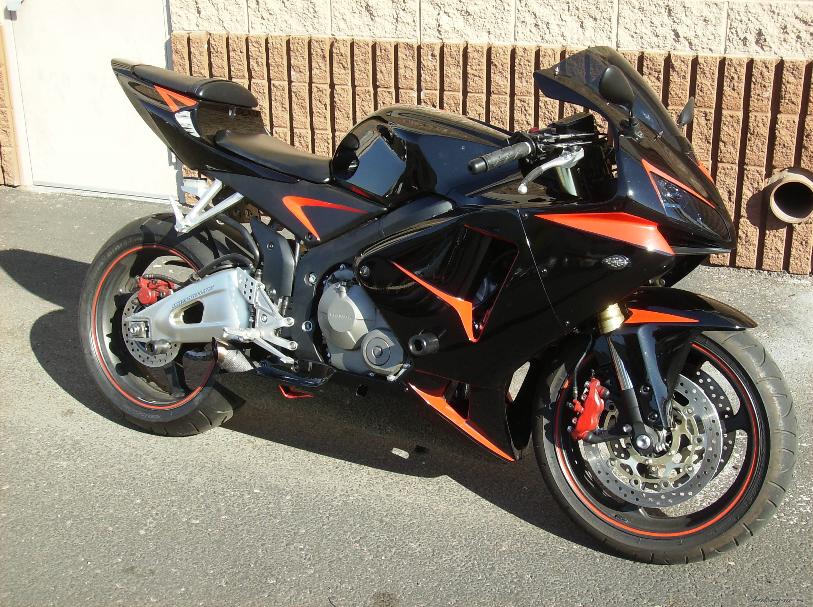 Photo 1592221