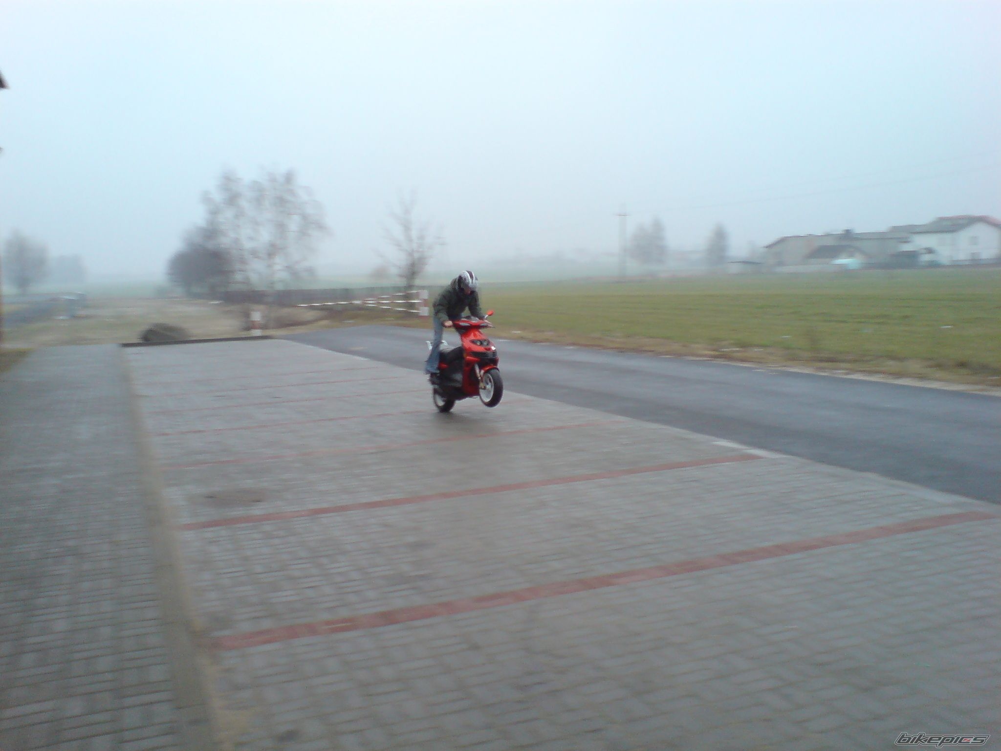 Photo 1592223