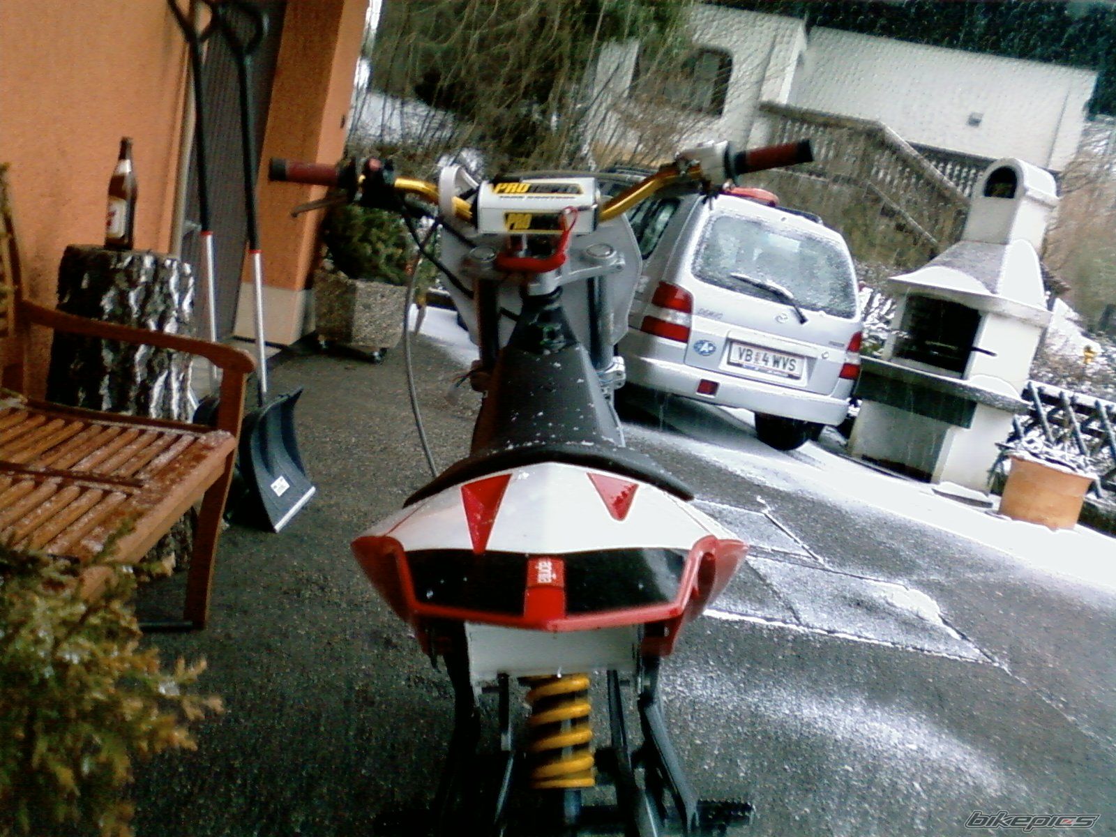 Photo 1592241