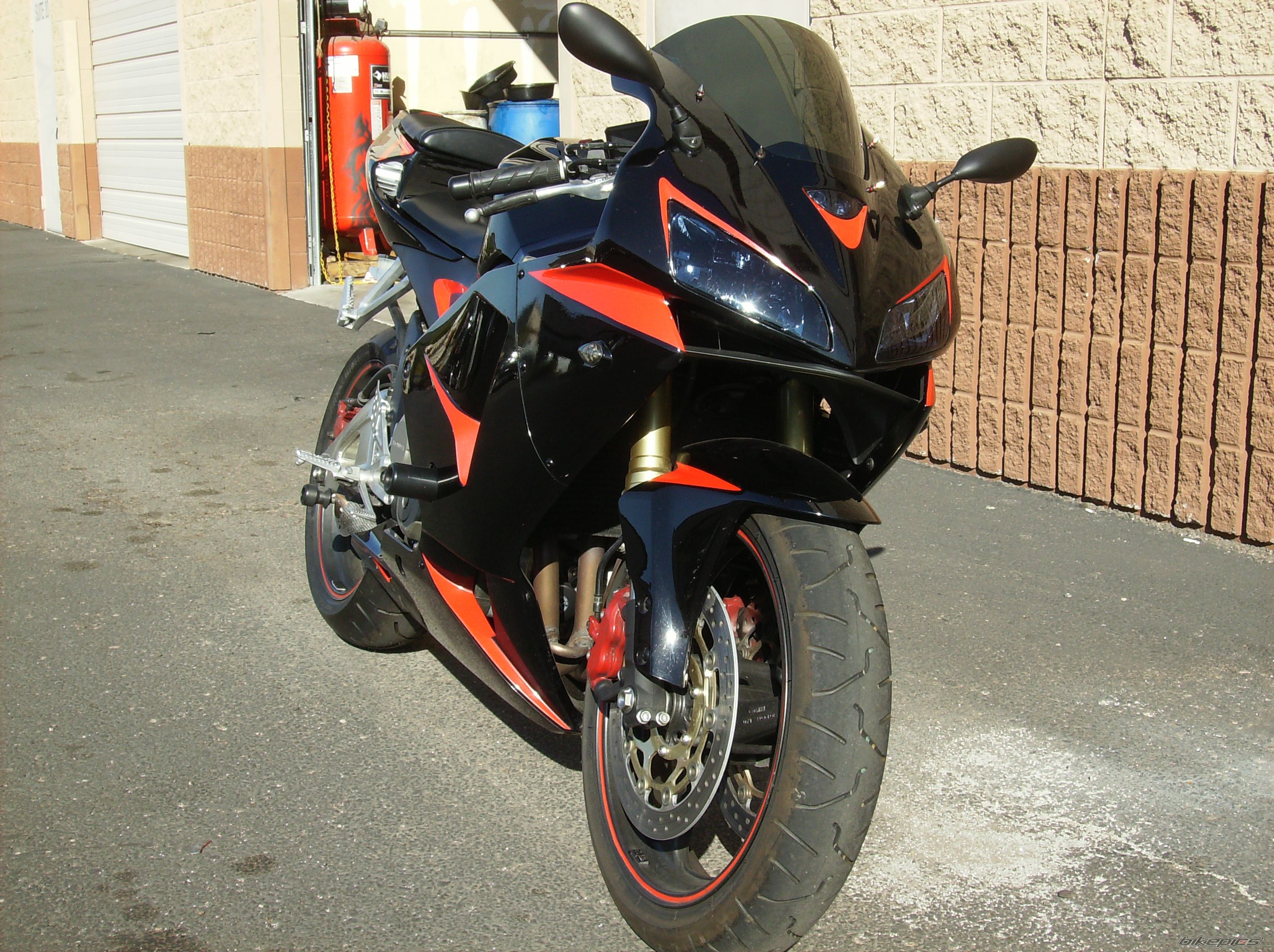 Photo 1592253