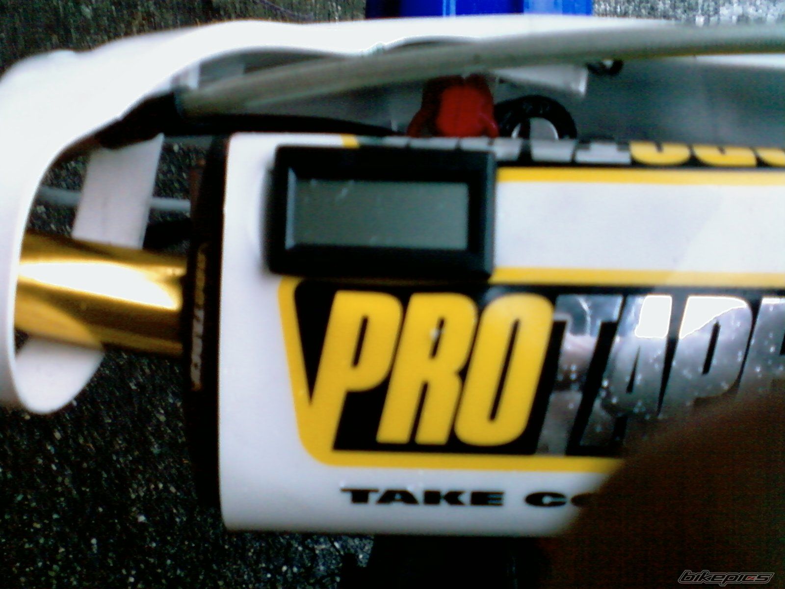 Photo 1592254
