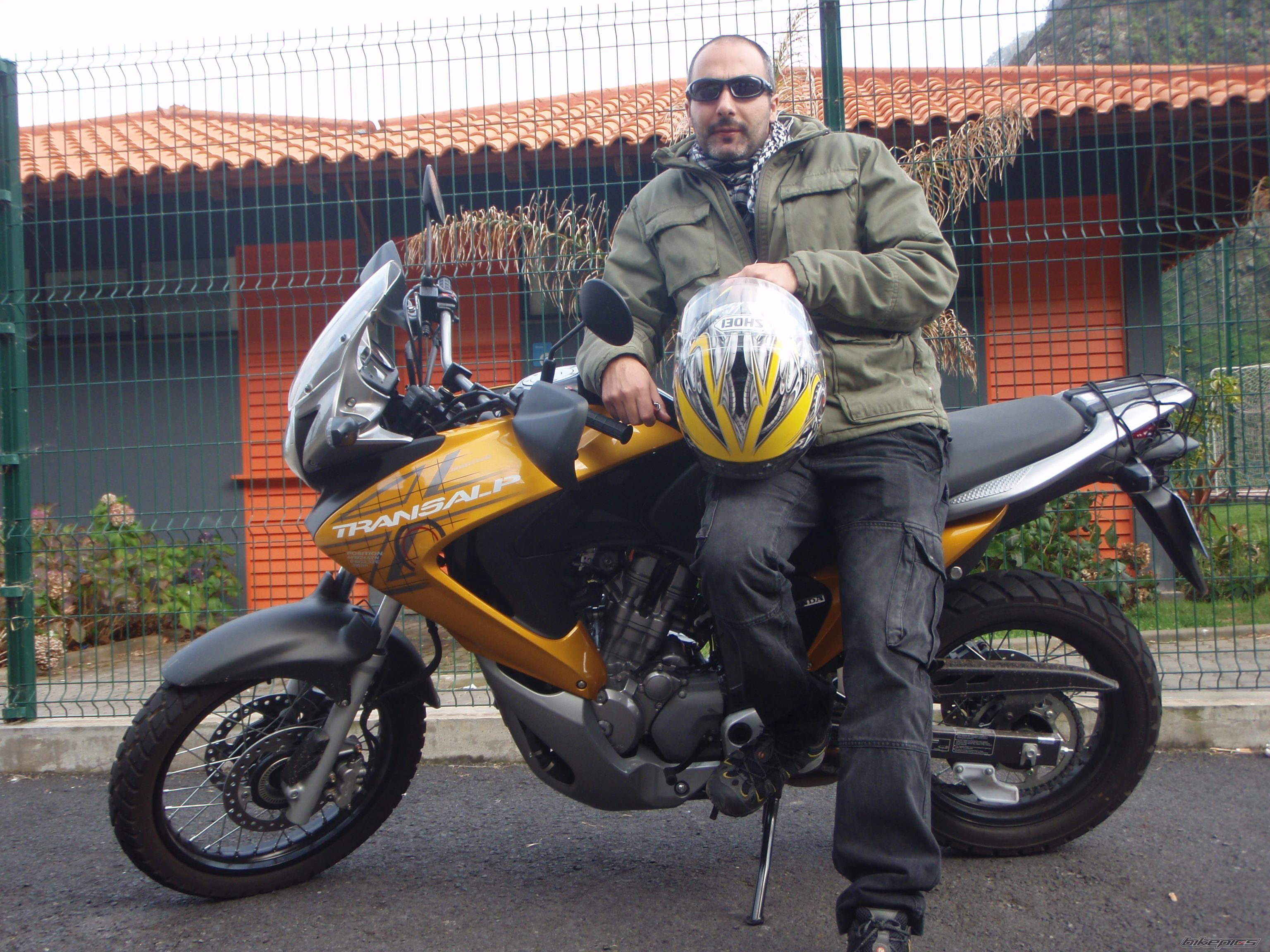 Bike Photo 1592380