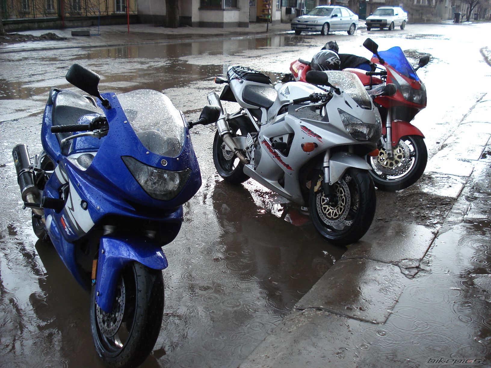 Photo 1592555