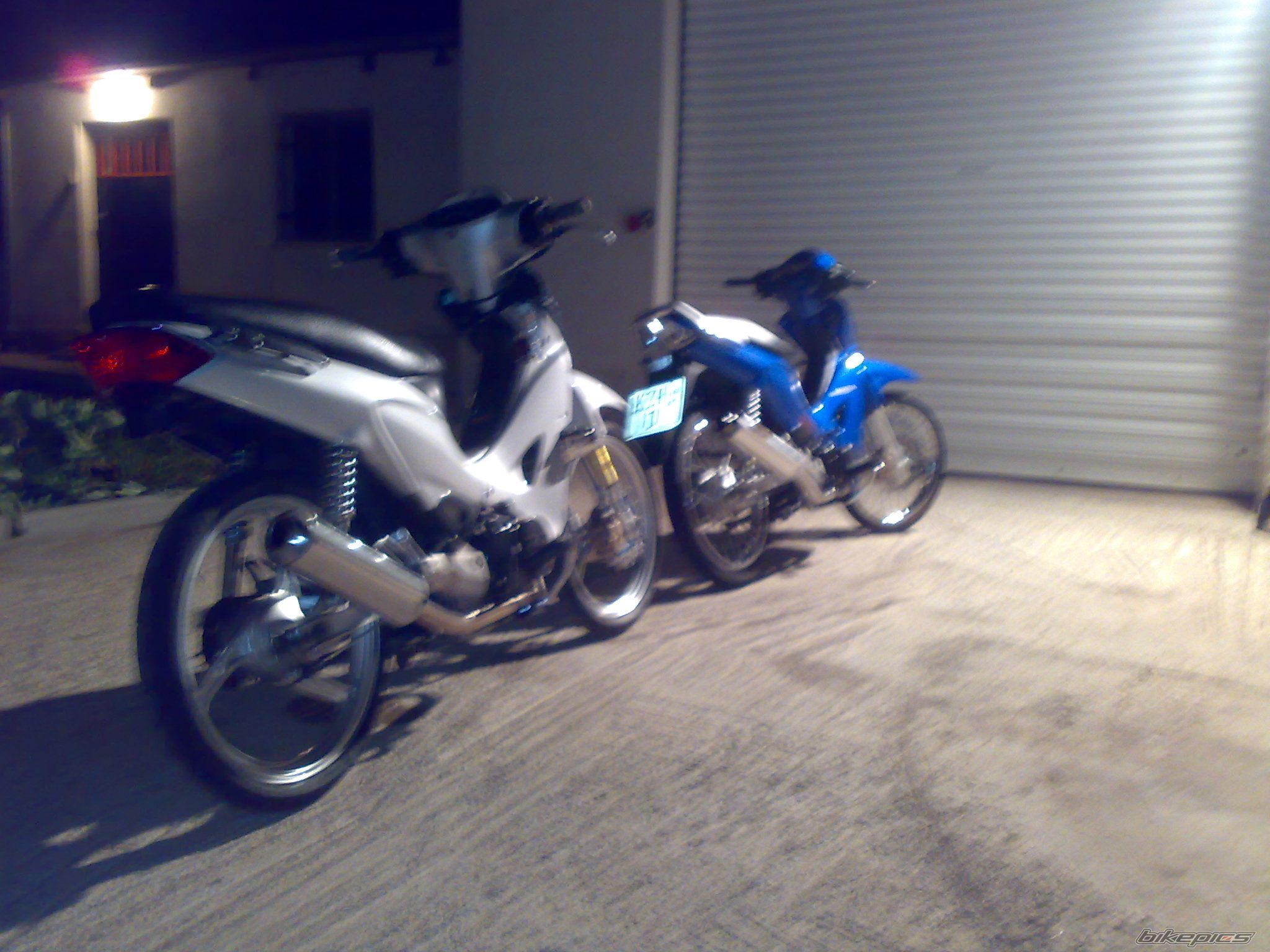 Photo 1592595