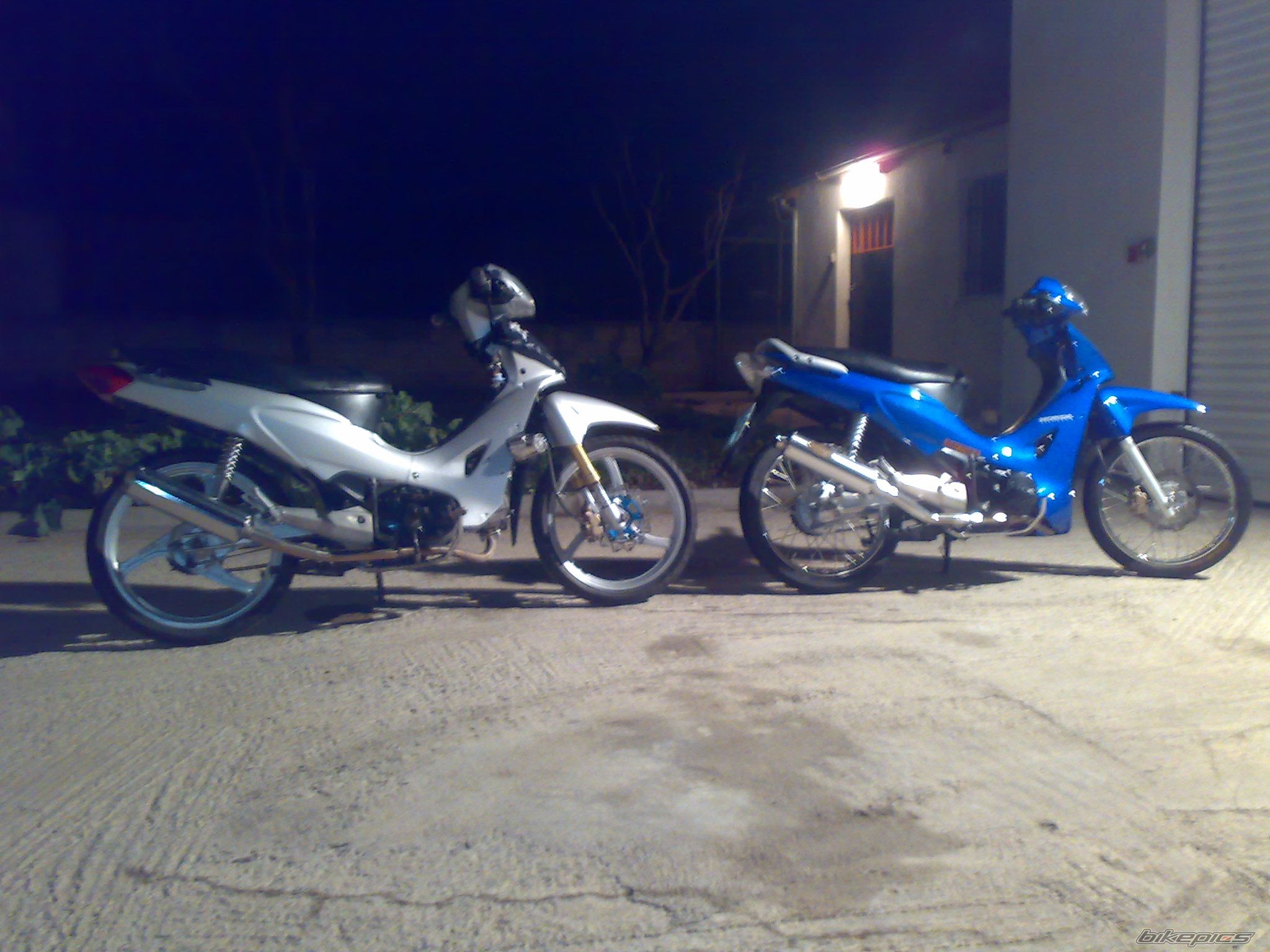 Photo 1592596