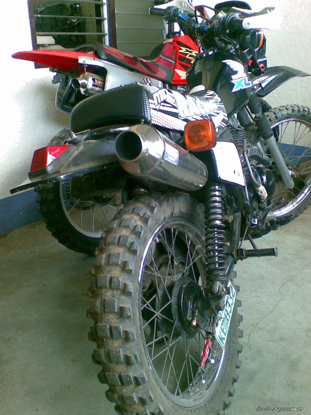 Photo 1592873