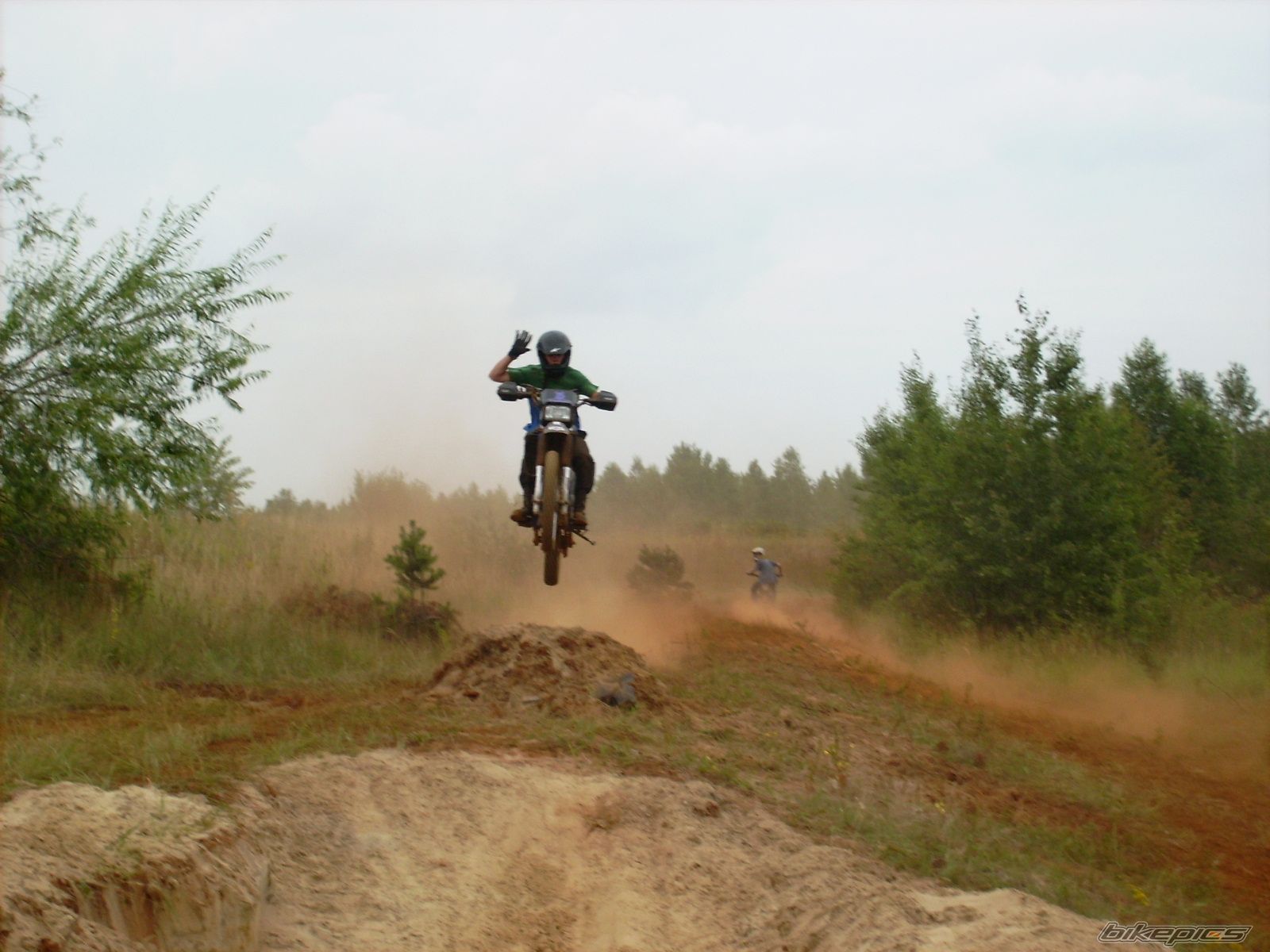 Photo 1592882