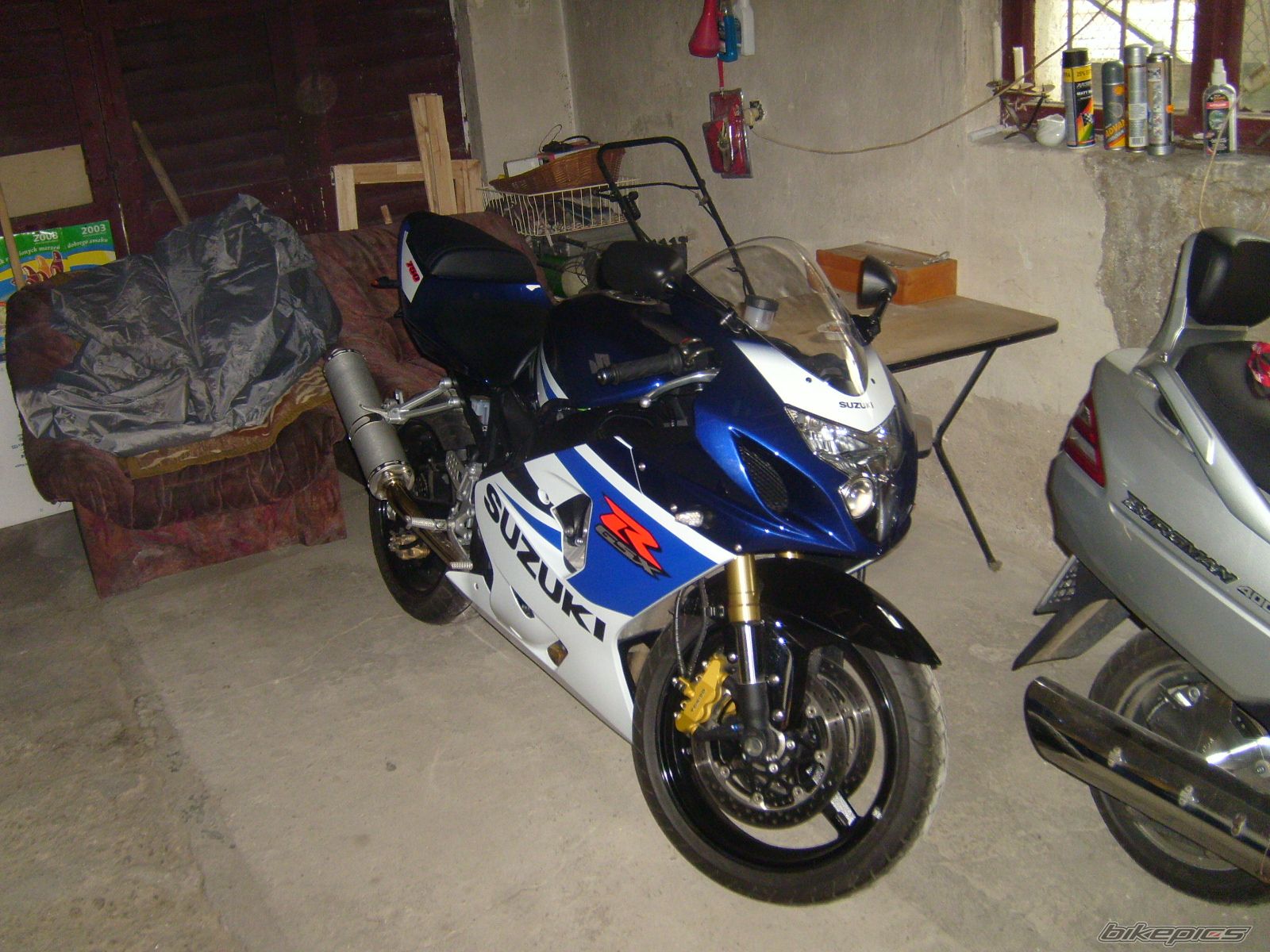 Photo 1593104