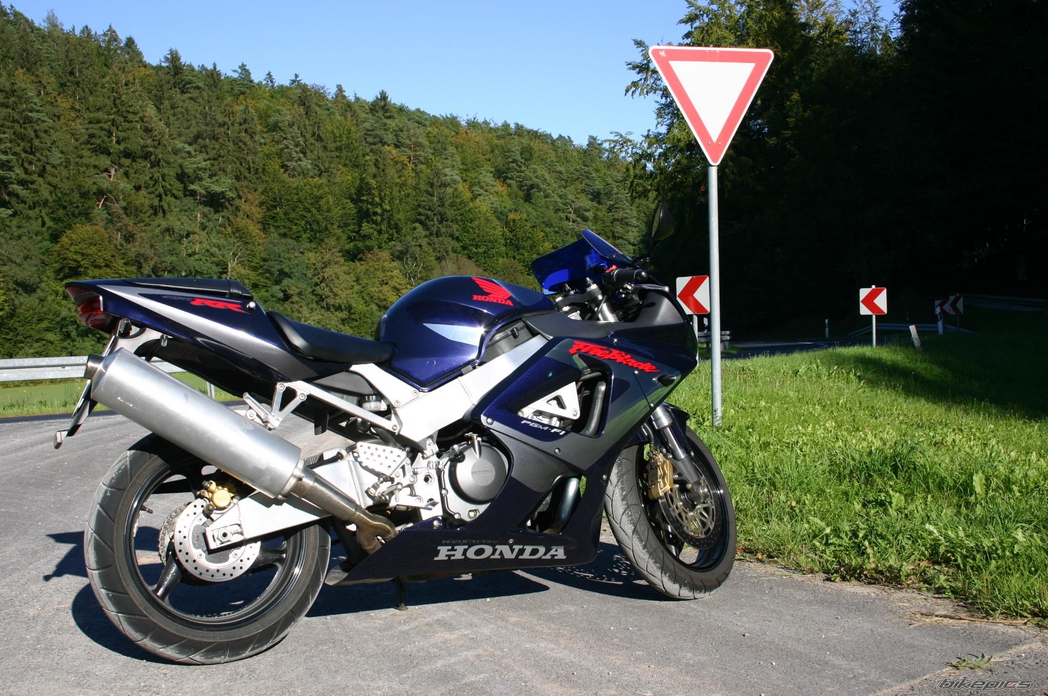 Photo 1593177