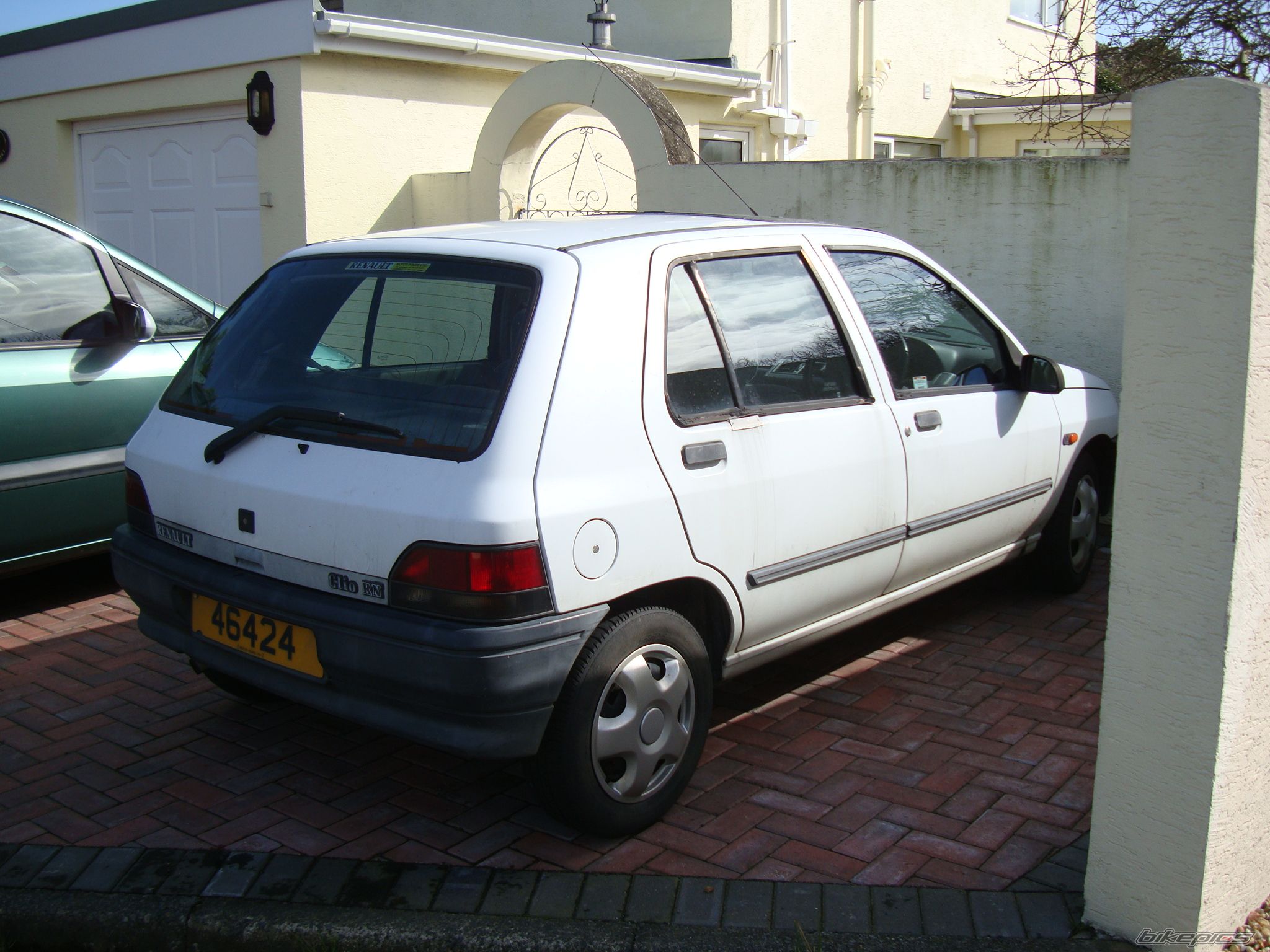 Photo 1593192