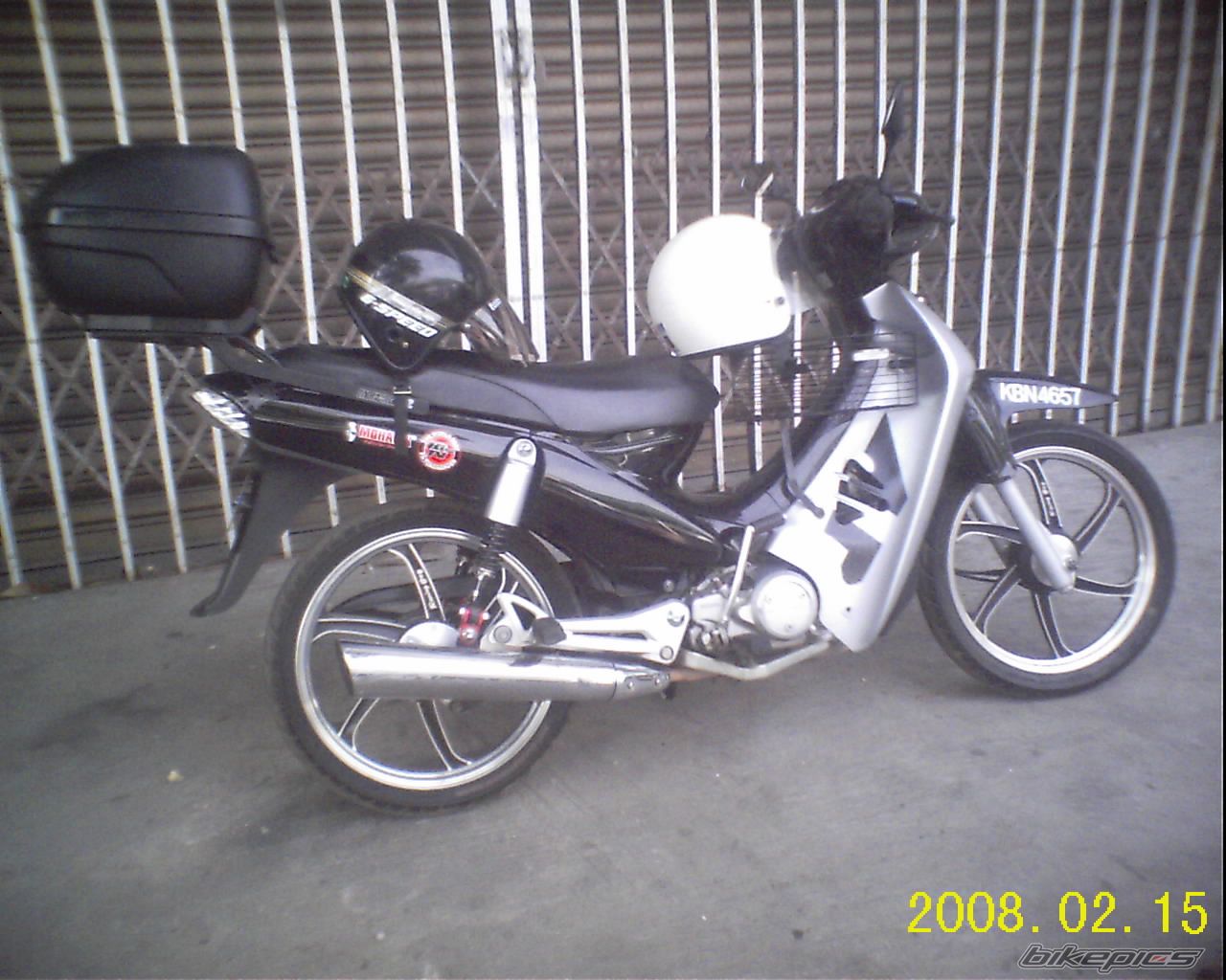 Photo 1593202