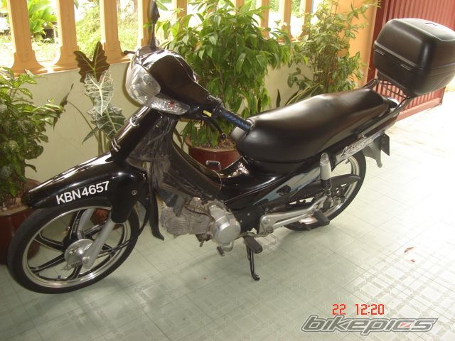 Photo 1593205