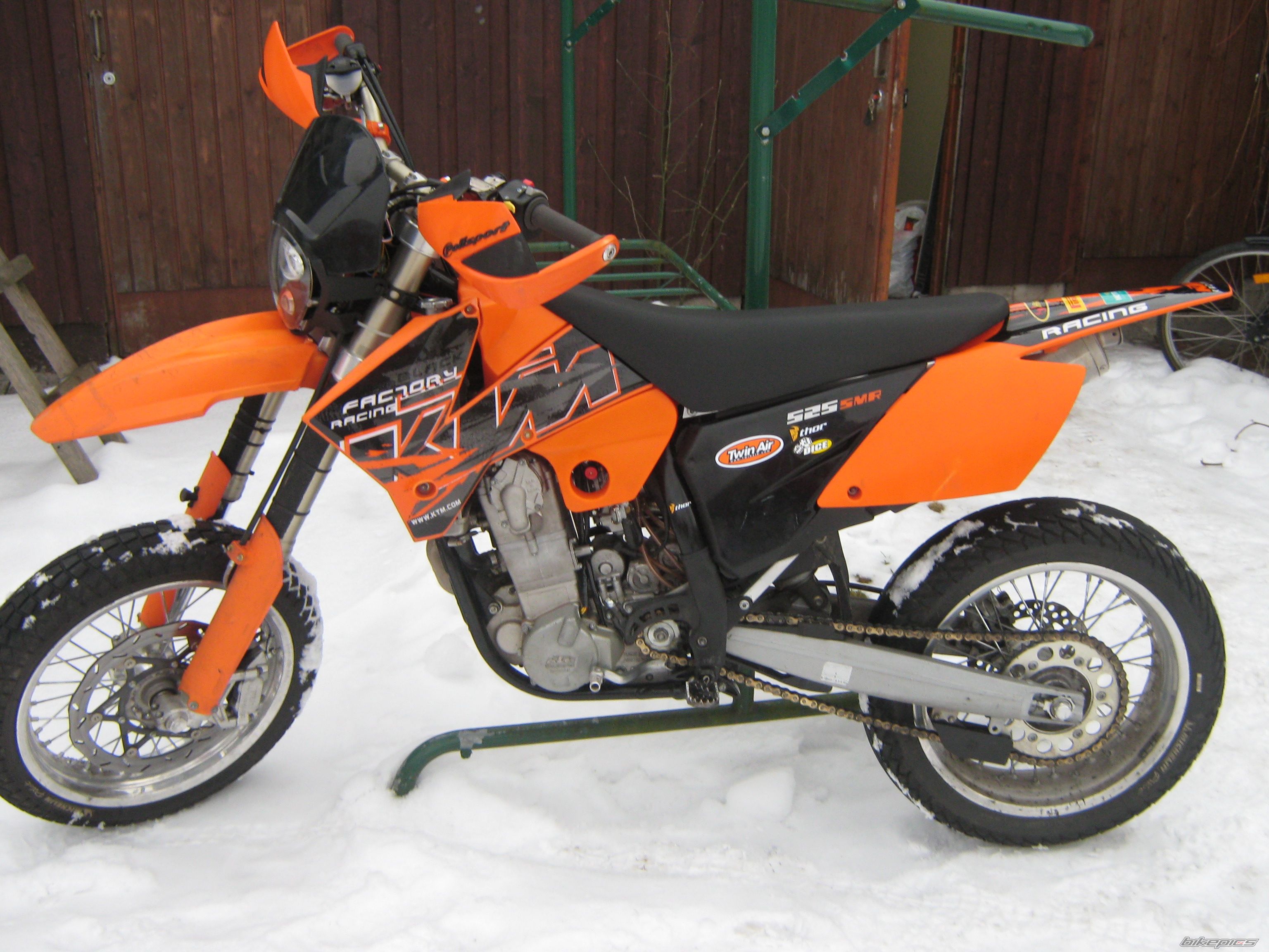 Photo 1593281