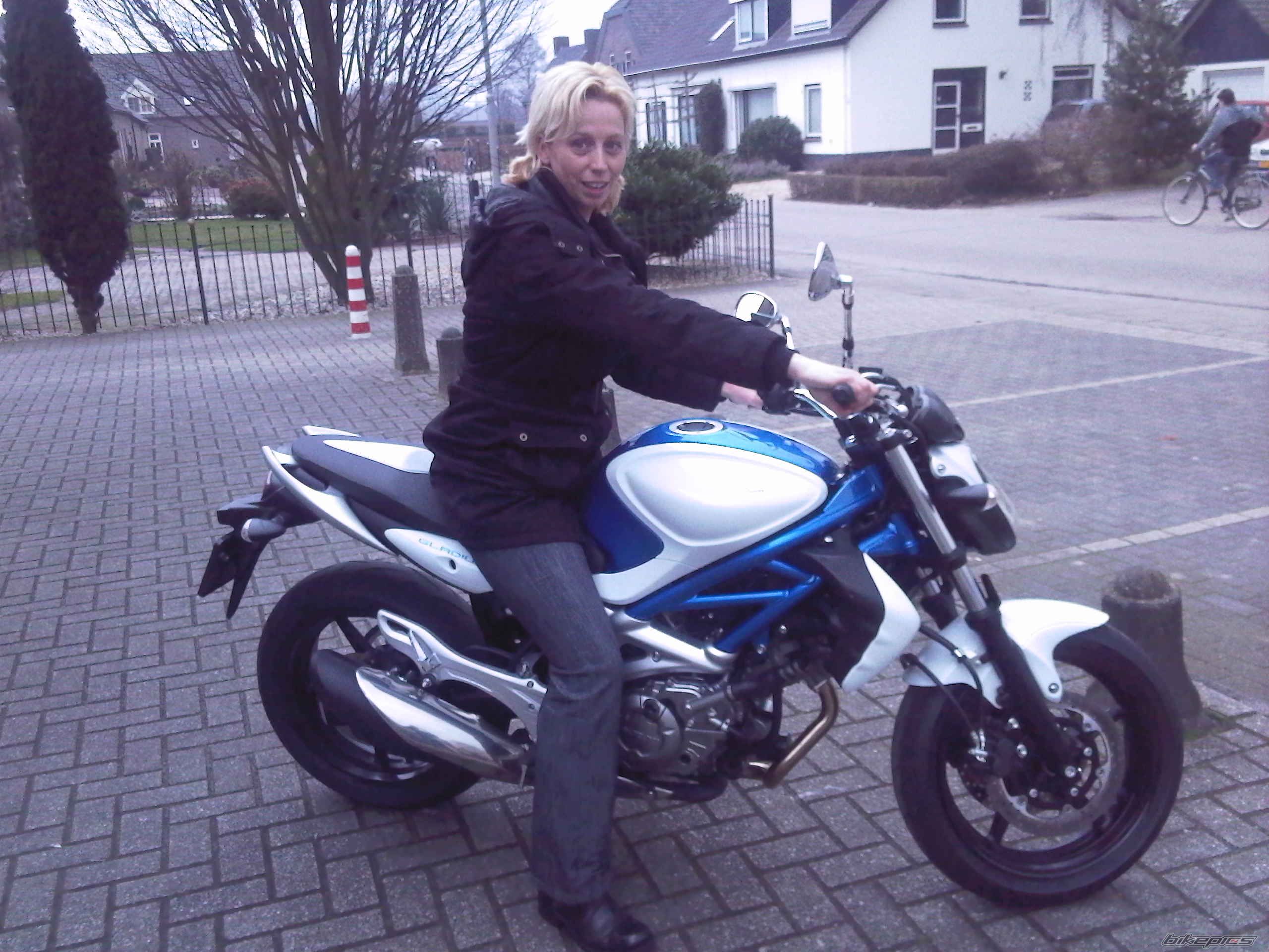 Bike Photo 1593317