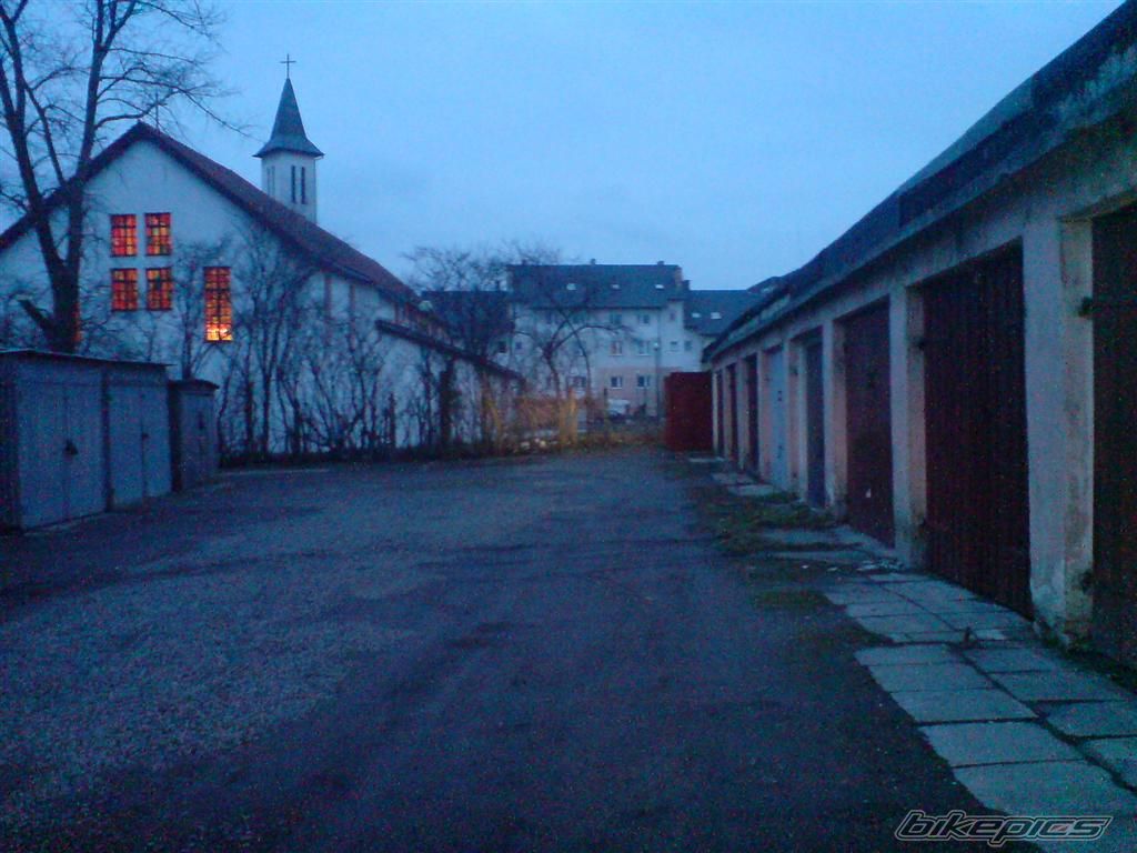 Photo 1593476