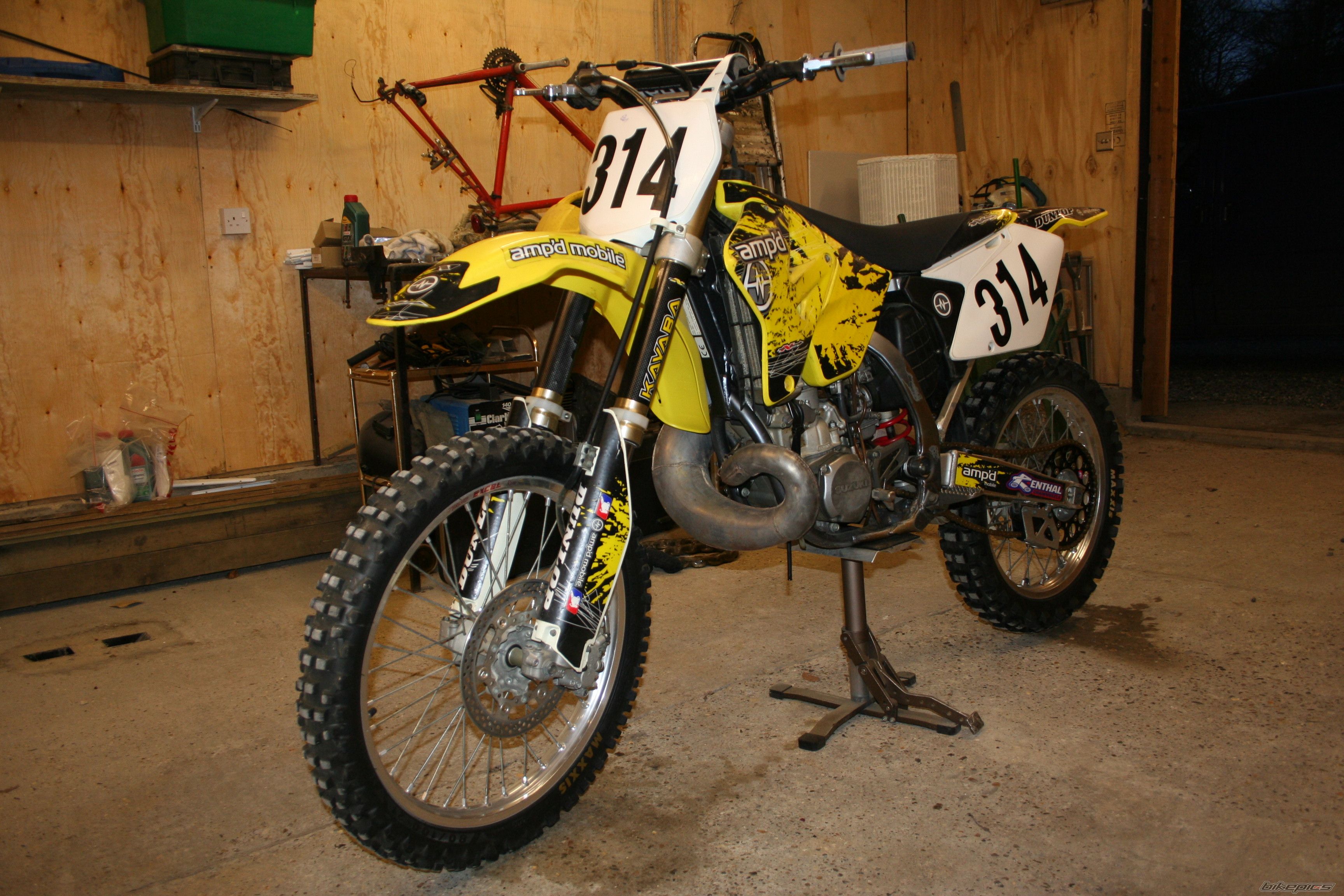 Photo 1593718