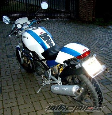 Photo 1593794