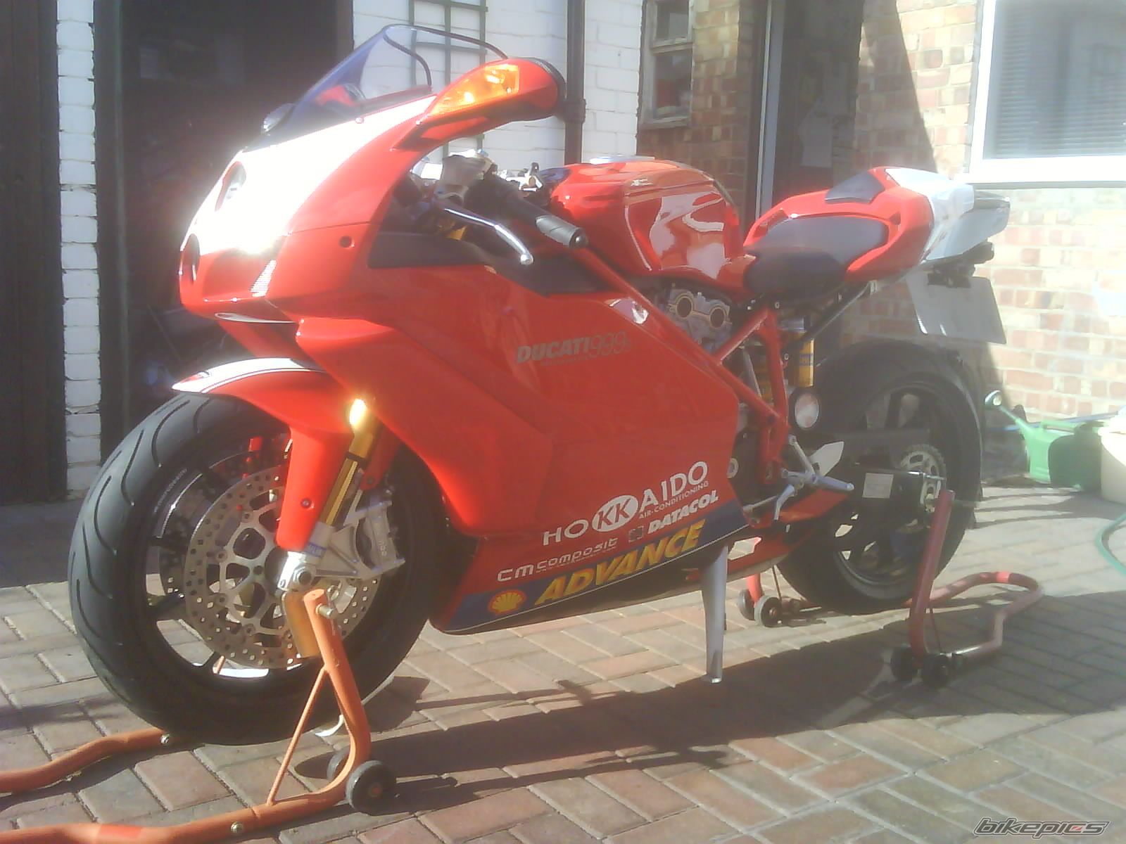 Photo 1593882