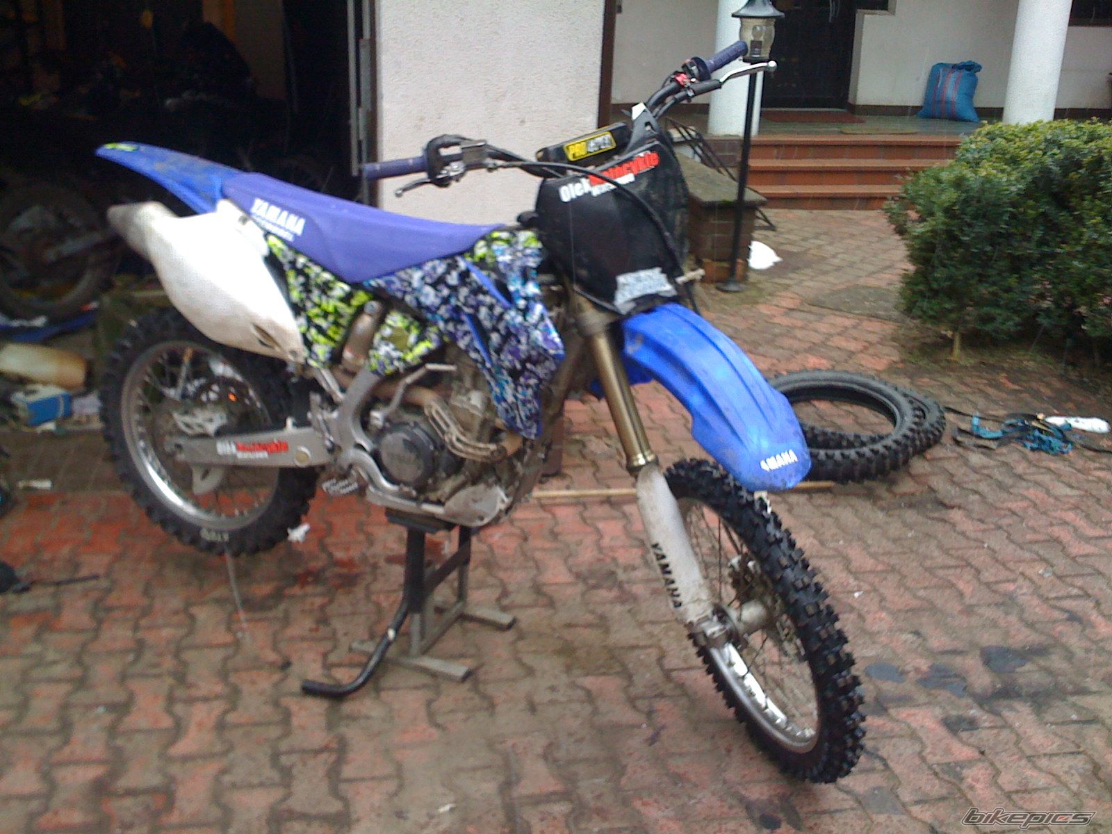 Photo 1594129
