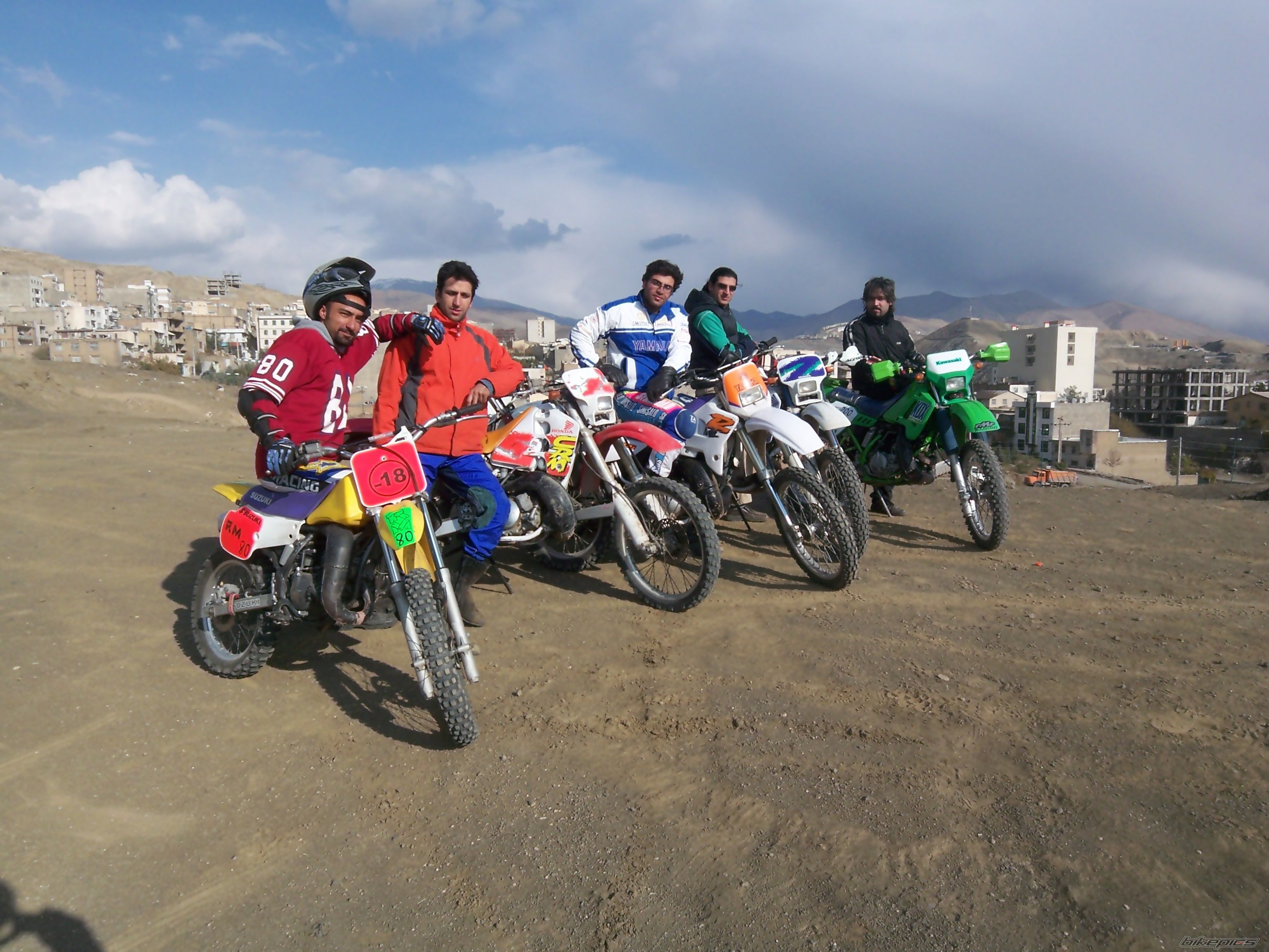 Photo 1594140