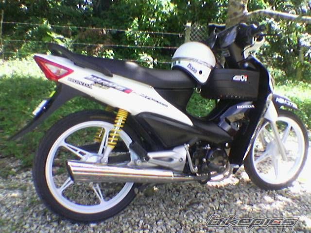 Photo 1594202
