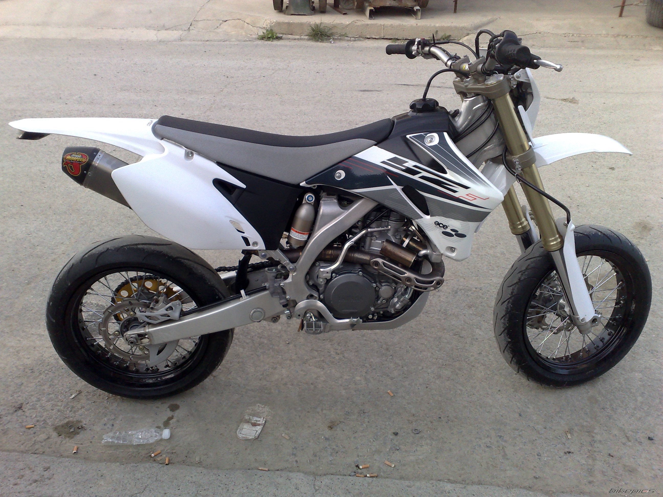 Photo 1594205