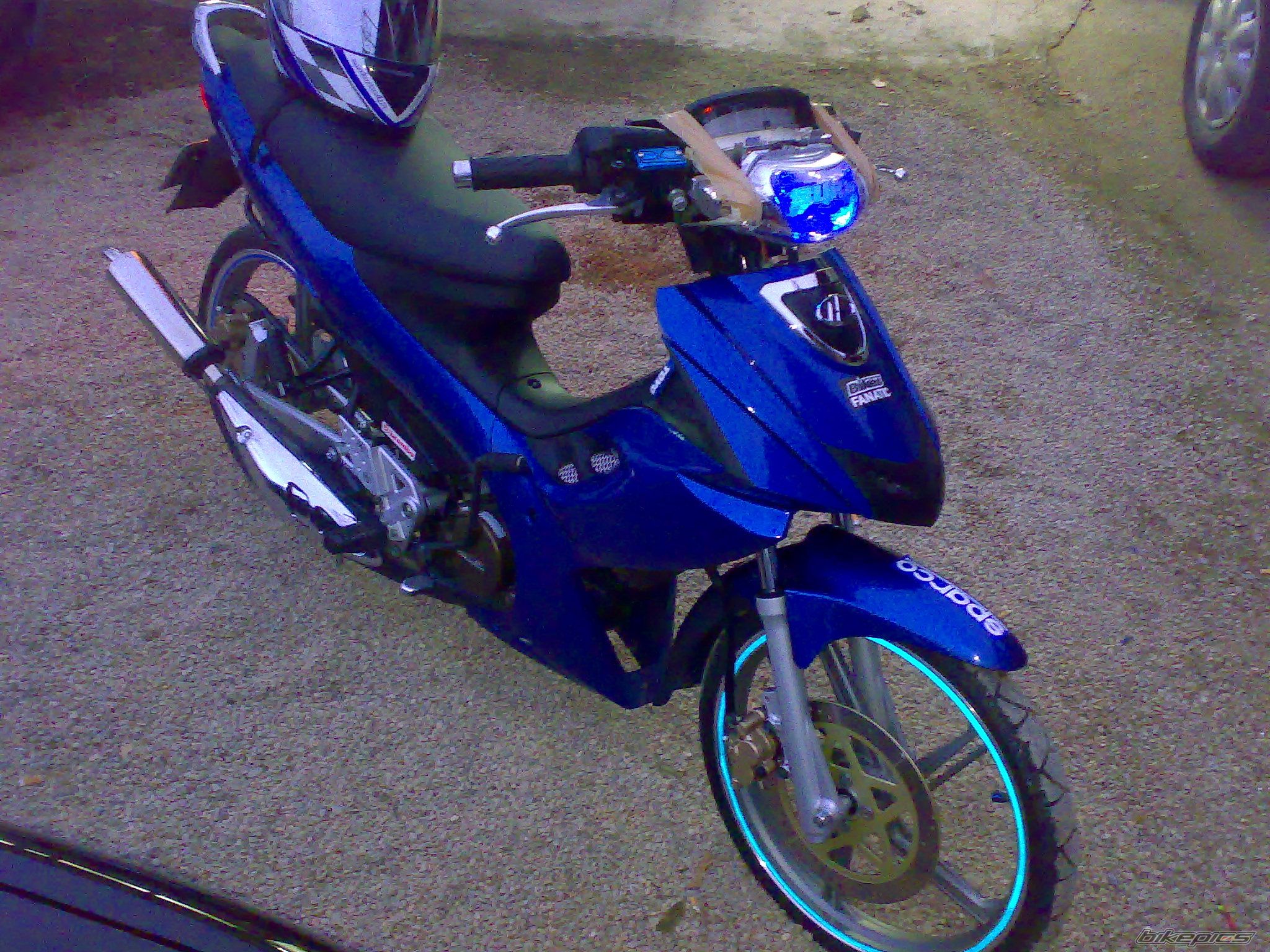 Photo 1594238