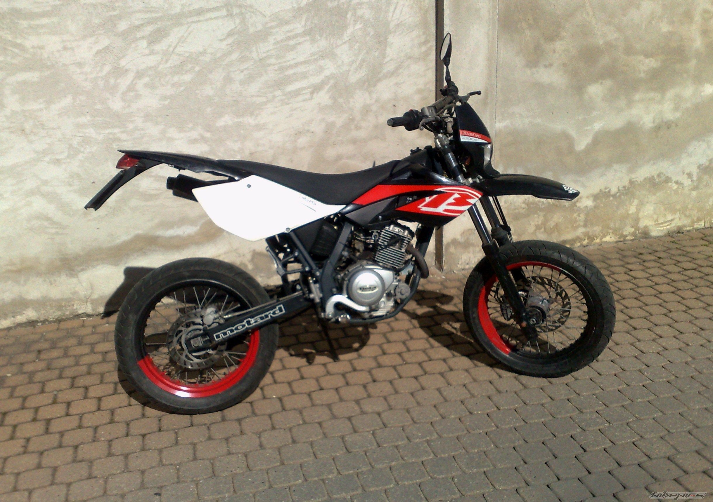 Photo 1594407