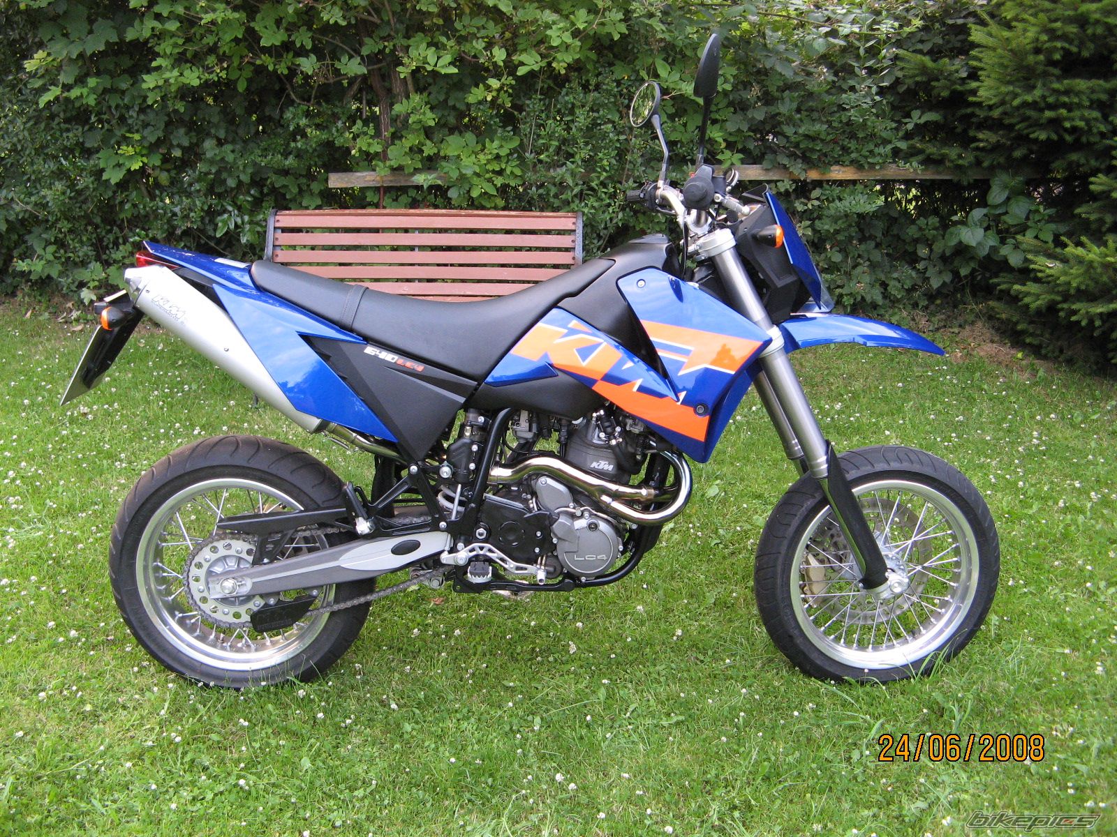 Photo 1594474