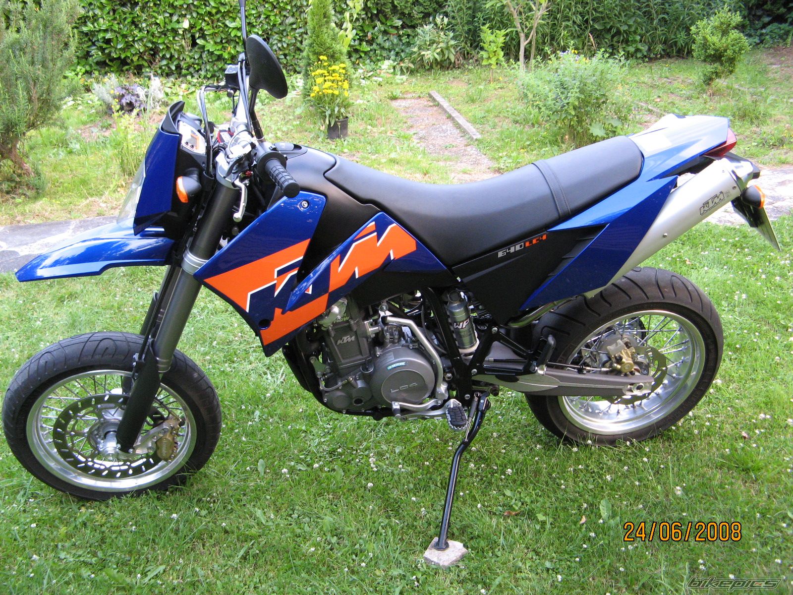 Photo 1594475