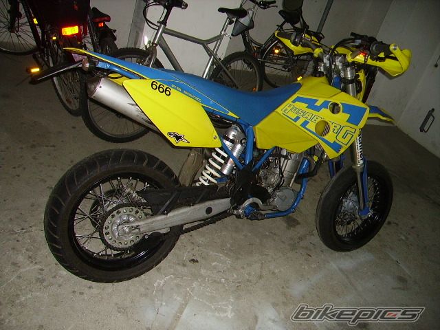 Photo 1594516