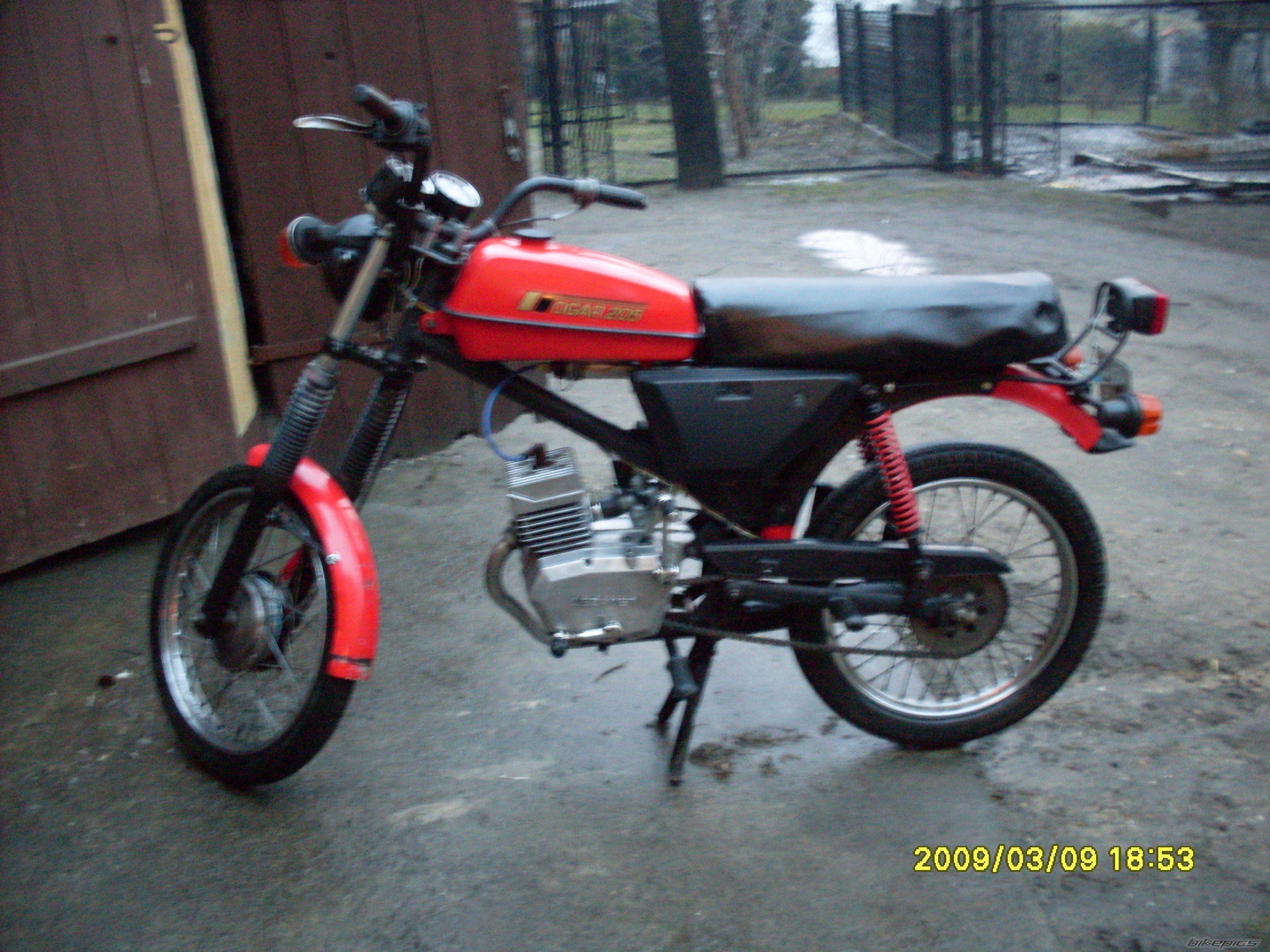 Photo 1594612