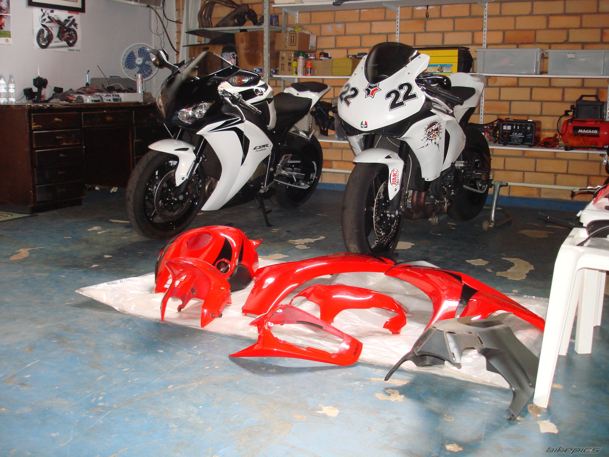 Photo 1594695